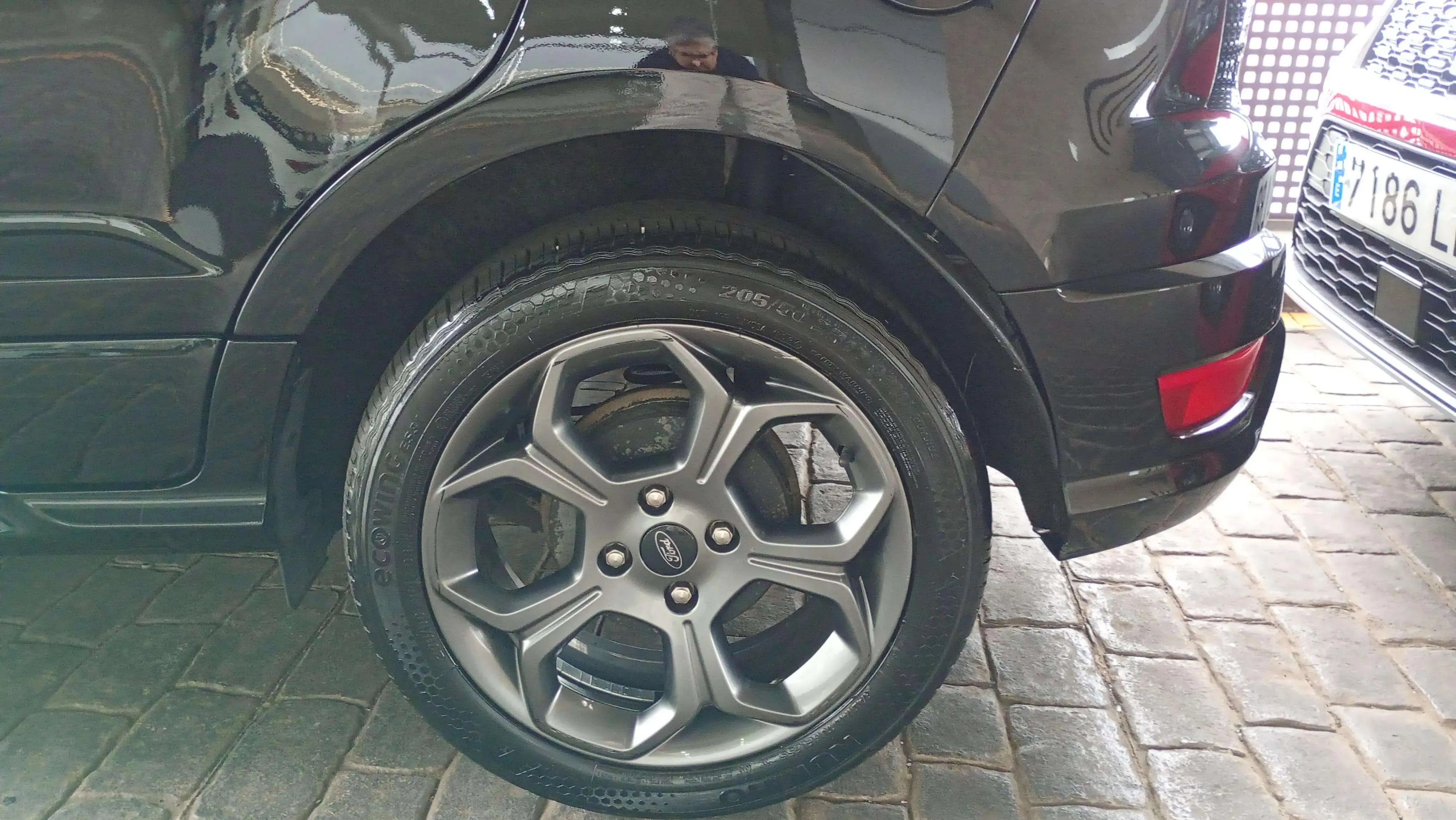 Ford EcoSport 1.0T EcoBoost ST Line - foto 18