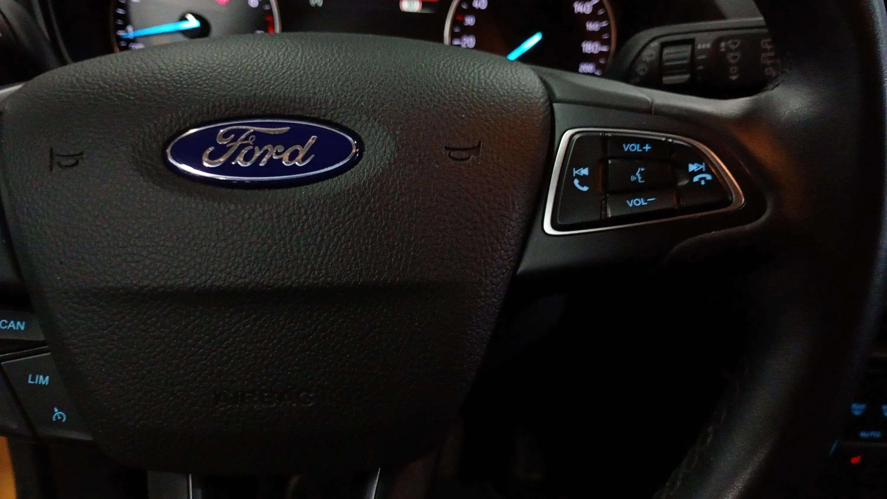Ford EcoSport 1.0T EcoBoost Active - foto 14
