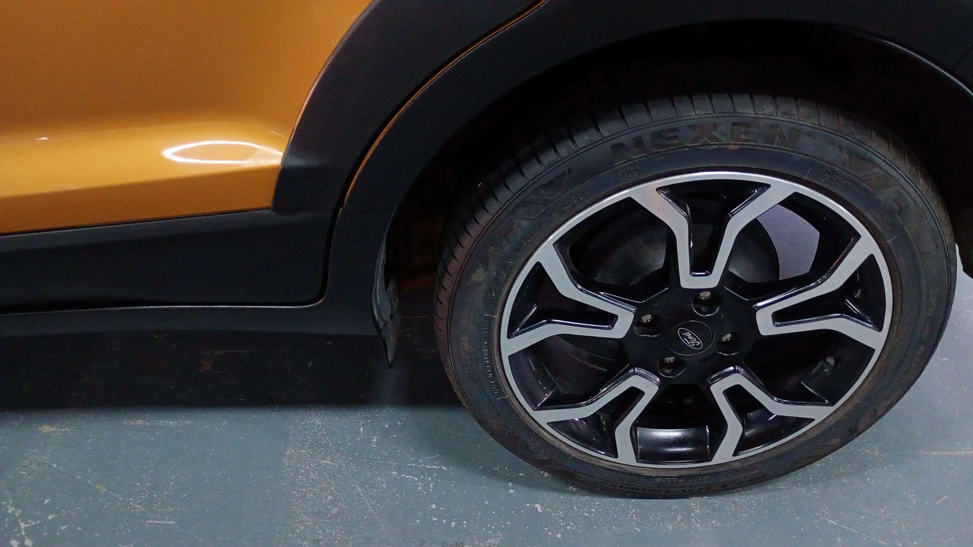 Ford EcoSport 1.0T EcoBoost Active - foto 18