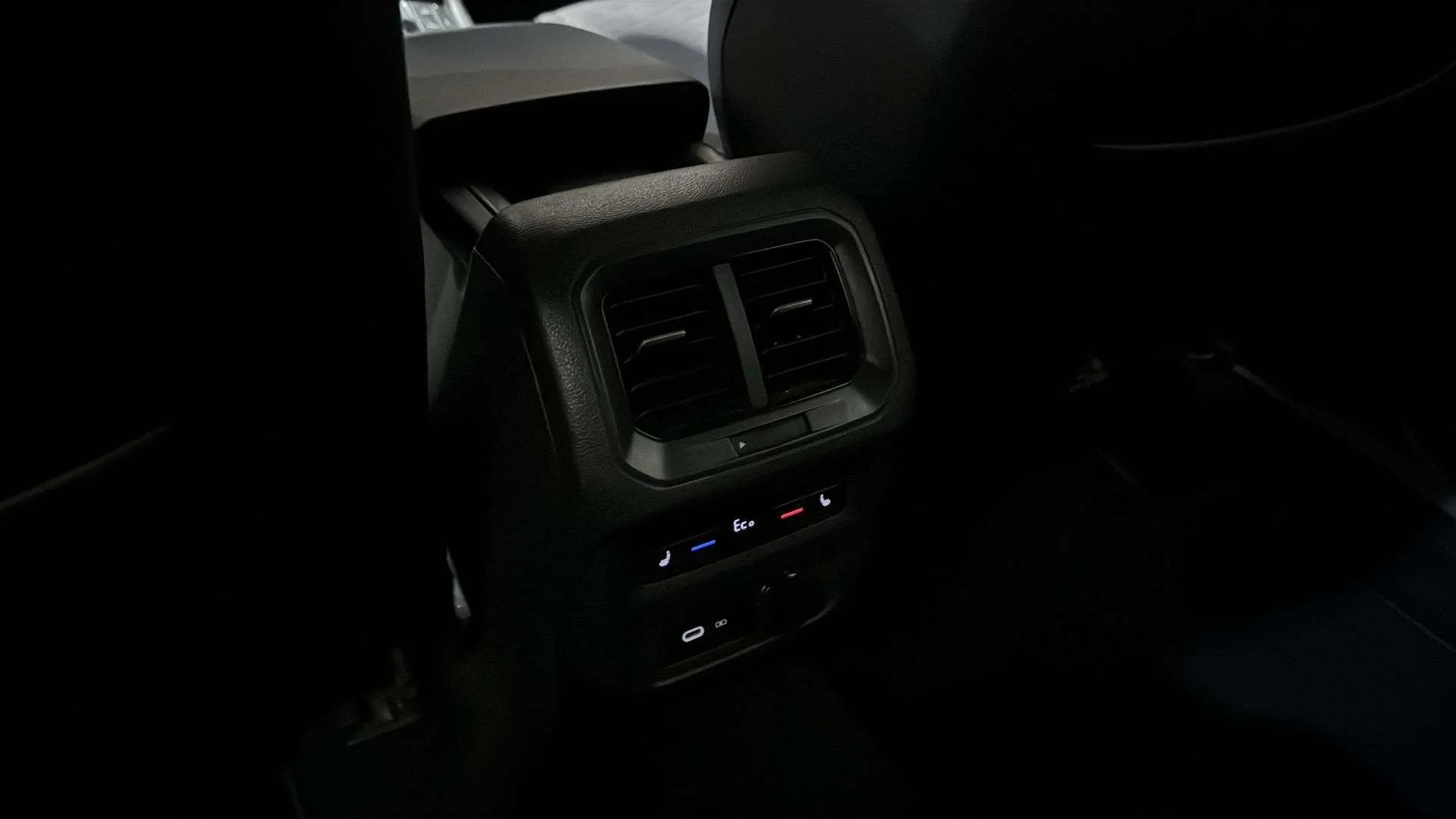 SEAT Tarraco 1.4 E-Hybrid DSG FR GO - foto 24