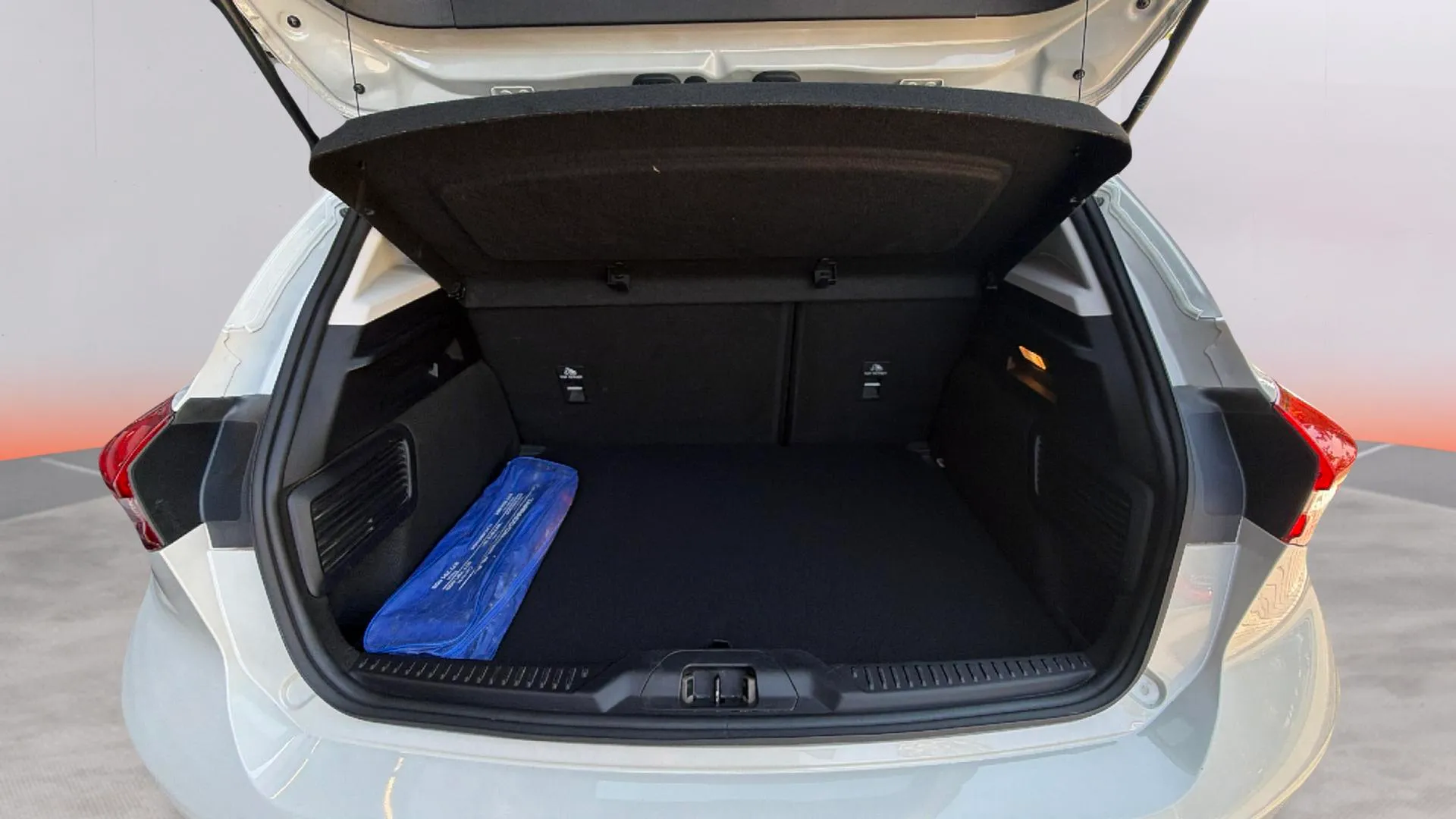 Ford Focus 1.0 EcoBoost Active - foto 18