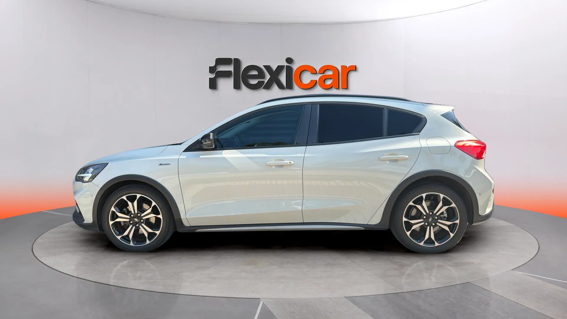 Ford Focus 1.0 EcoBoost Active - foto 4