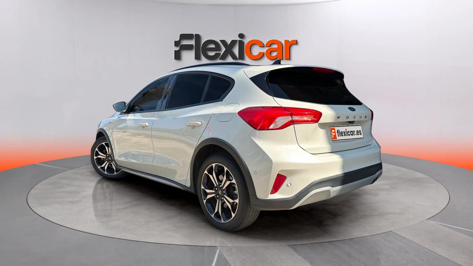 Ford Focus 1.0 EcoBoost Active - foto 5