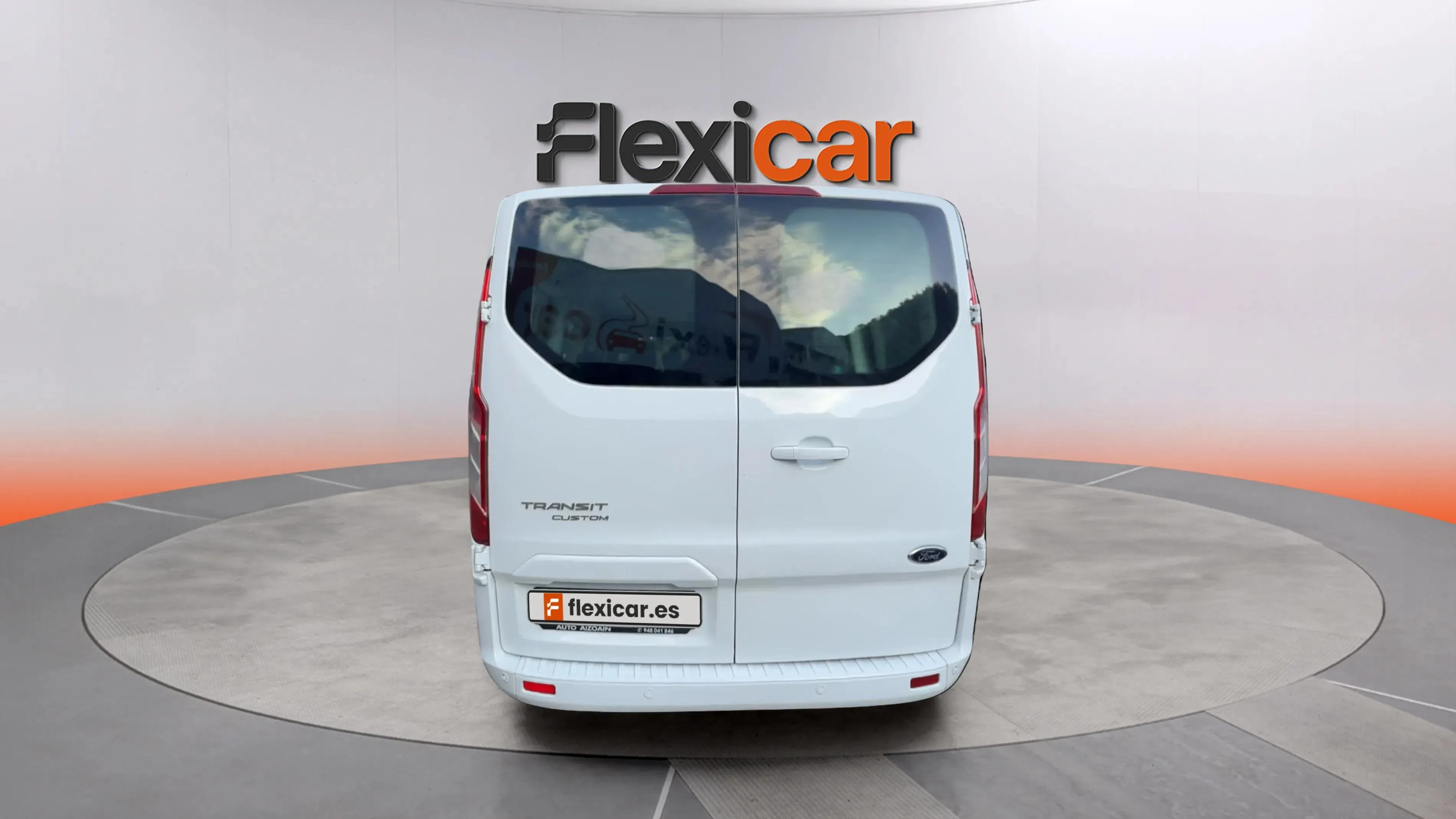 Ford Tourneo Custom 2.0 EcoBlue L1 Titanium - foto 6
