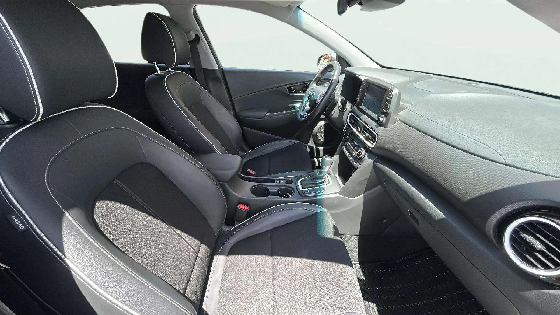 Hyundai Kona 1.6 GDI HEV Klass DCT - foto 19