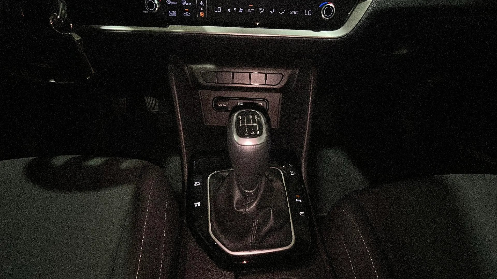 Kia Sportage 1.6 T-GDi Concept 4x2 - foto 18