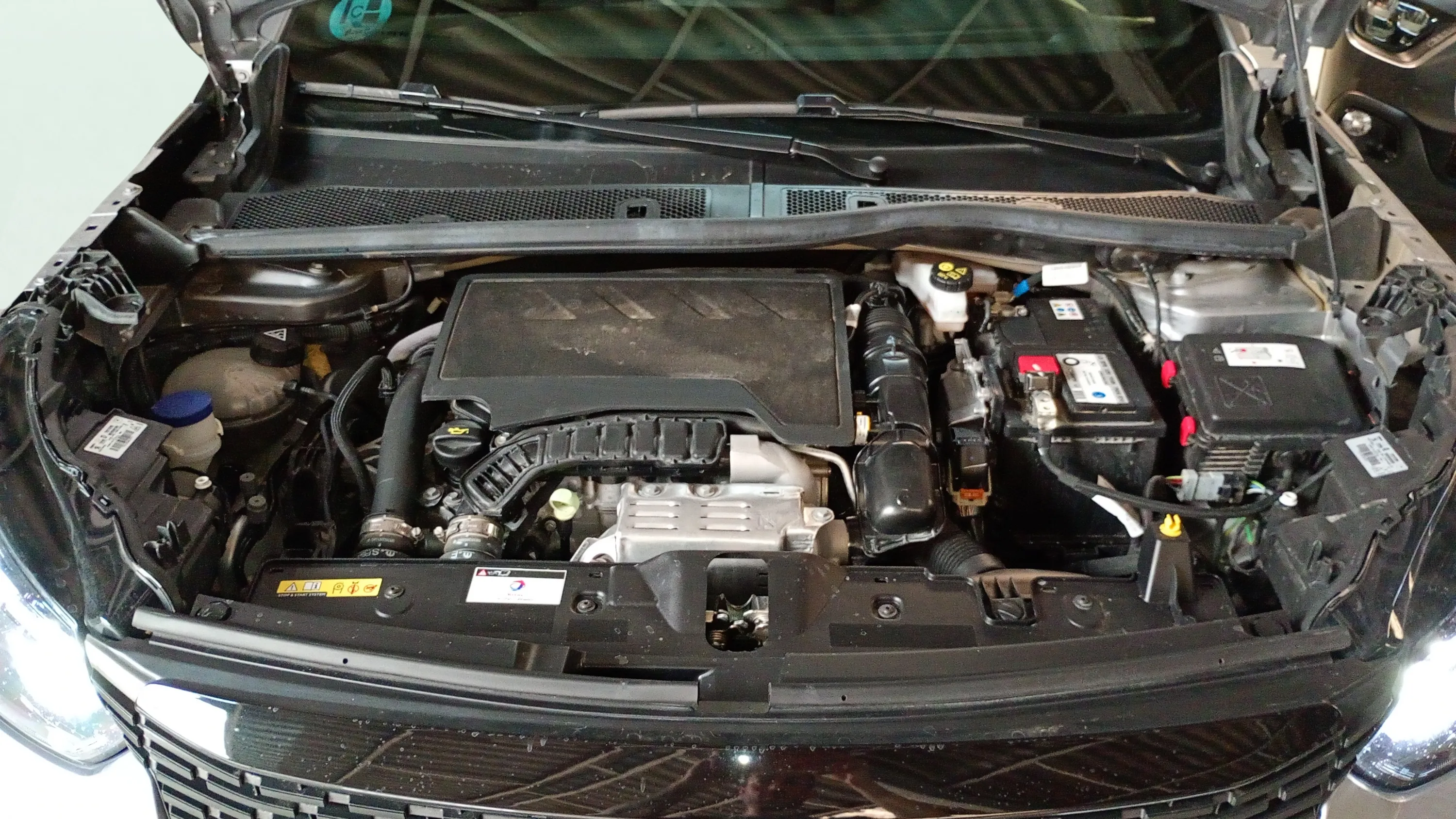 Peugeot 2008 Active Pack PureTech 130 - foto 19
