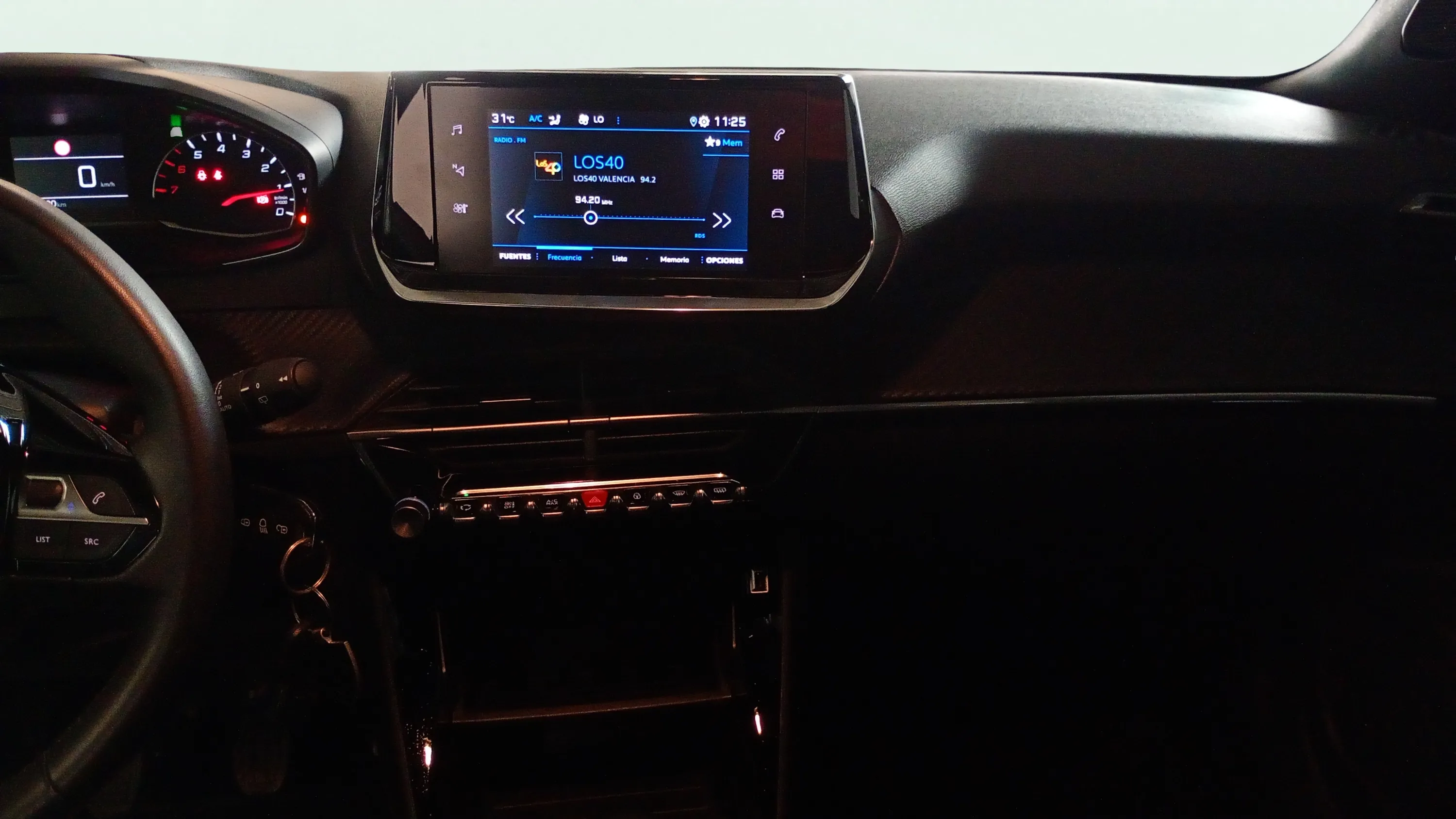 Peugeot 2008 Active Pack PureTech 130 - foto 11