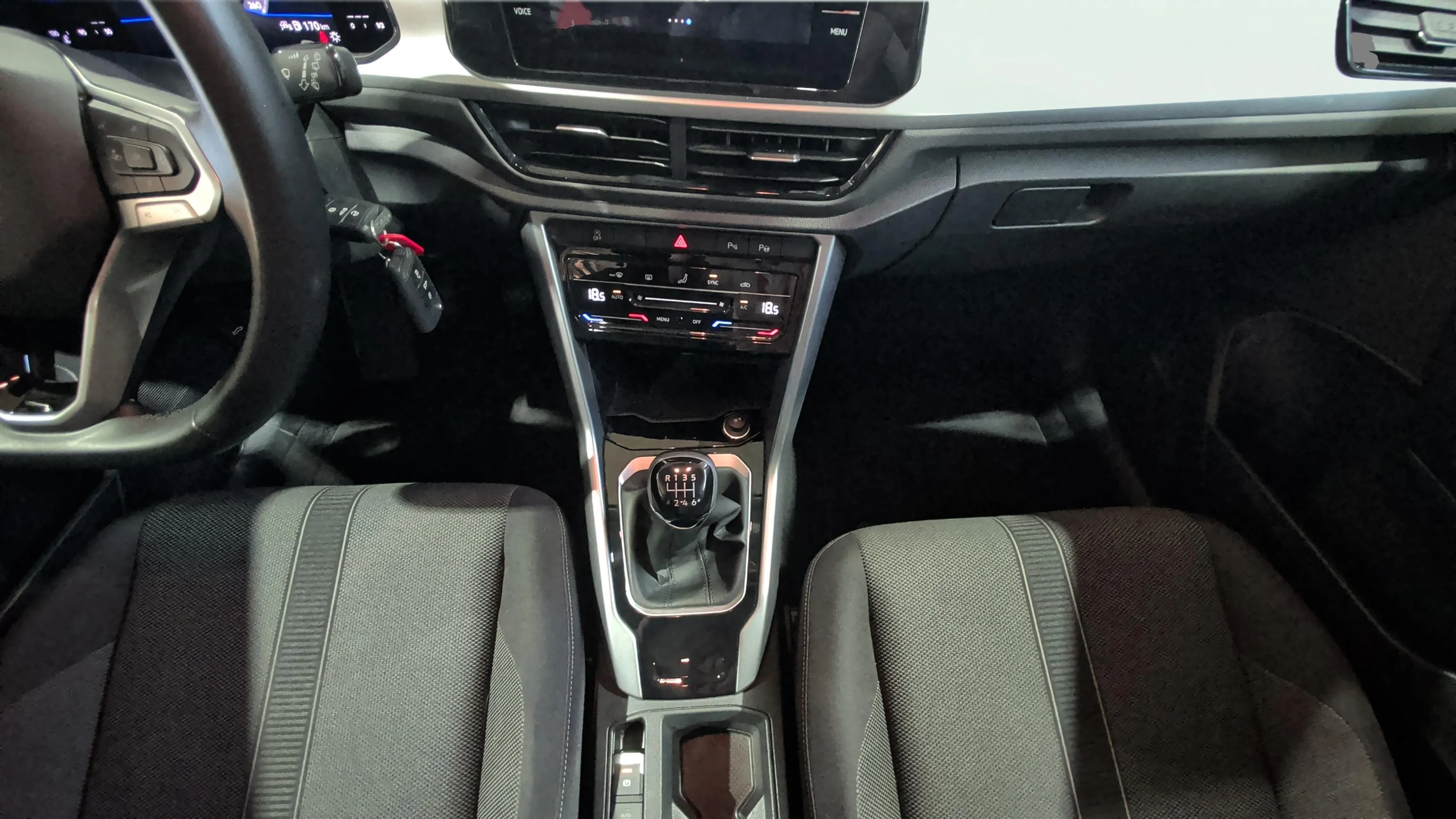 Volkswagen T-Roc Advance 1.0 TSI - foto 20