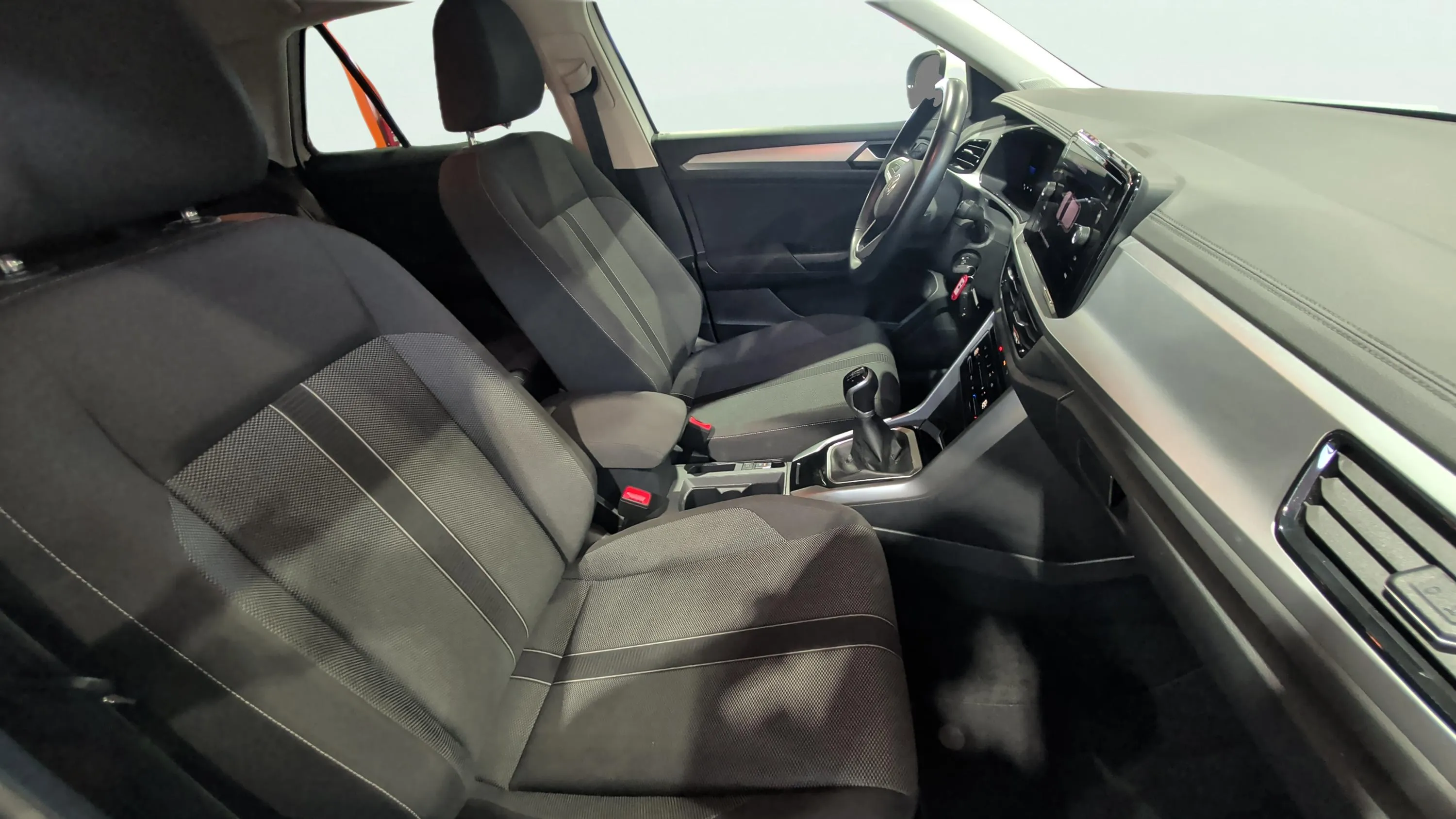 Volkswagen T-Roc Advance 1.0 TSI - foto 21
