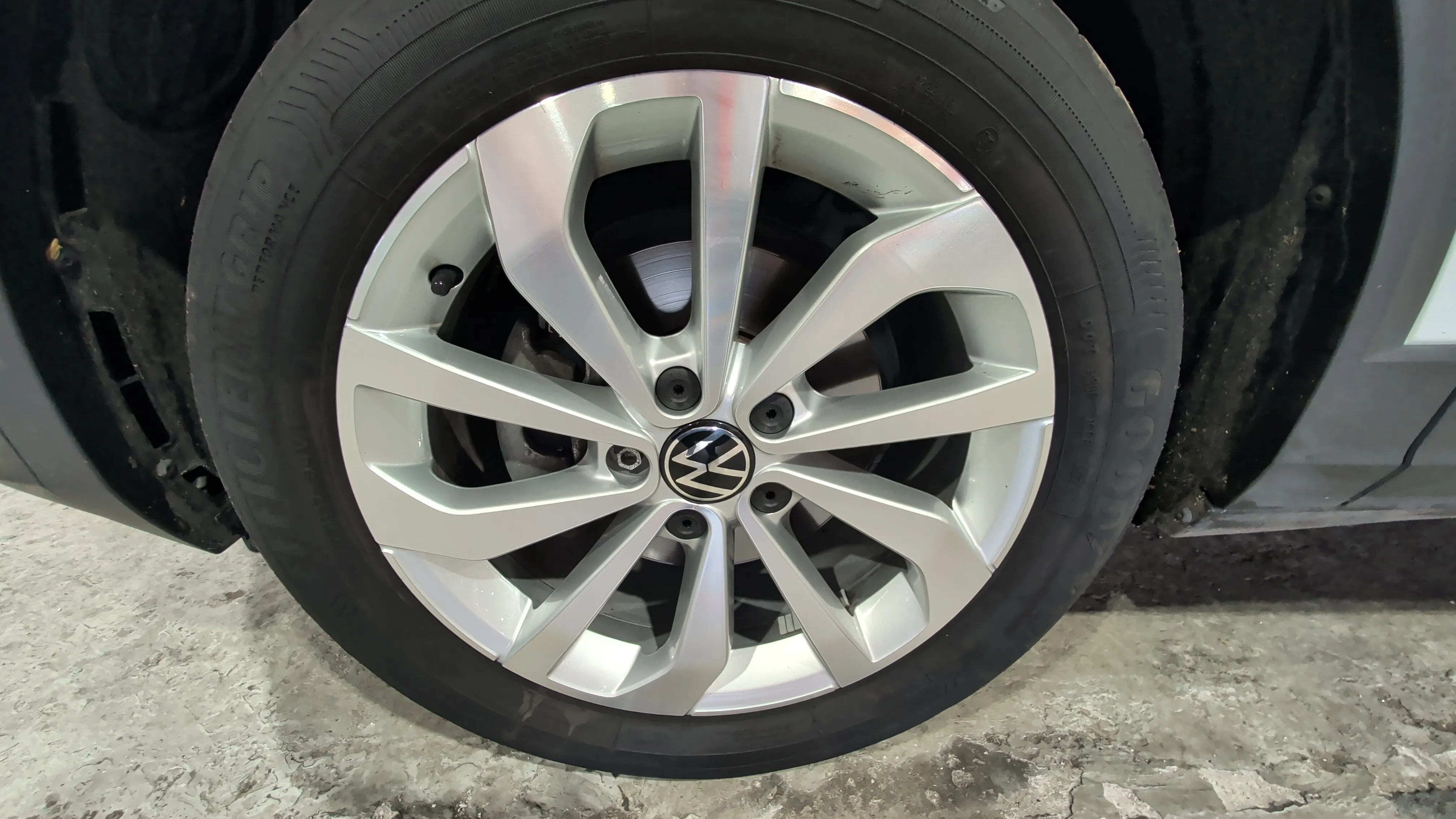 Volkswagen T-Roc Advance 1.0 TSI - foto 26