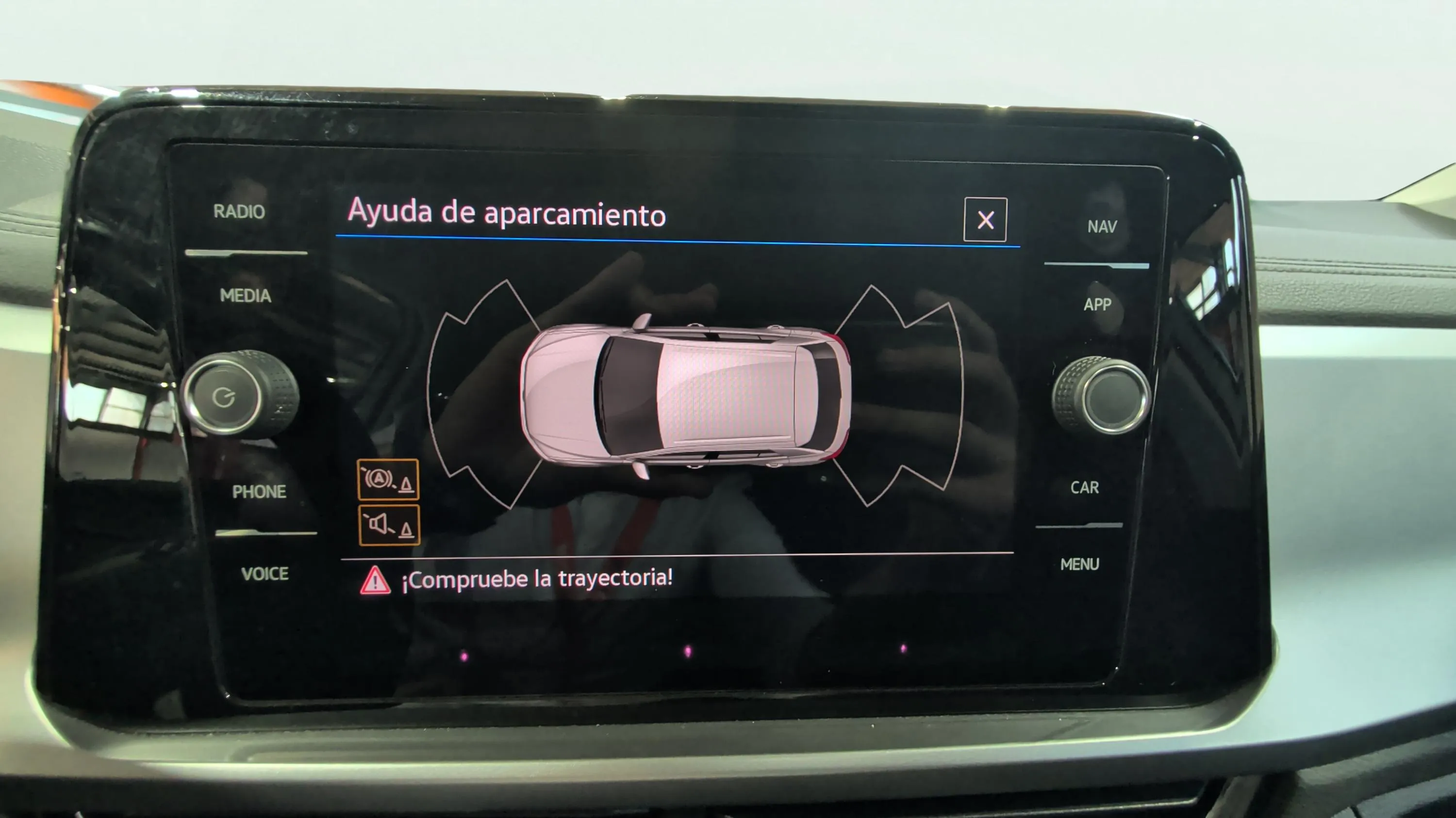 Volkswagen T-Roc Advance 1.0 TSI - foto 18
