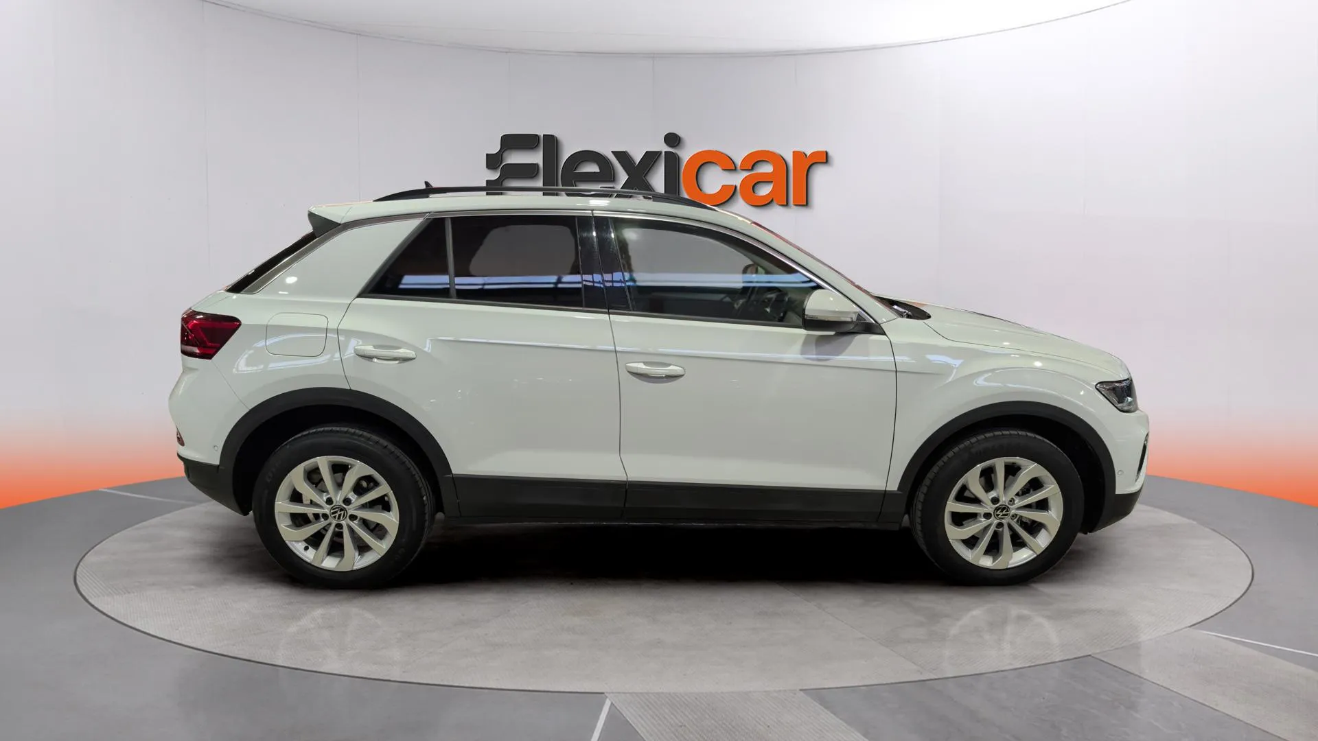 Volkswagen T-Roc Advance 1.0 TSI - foto 8