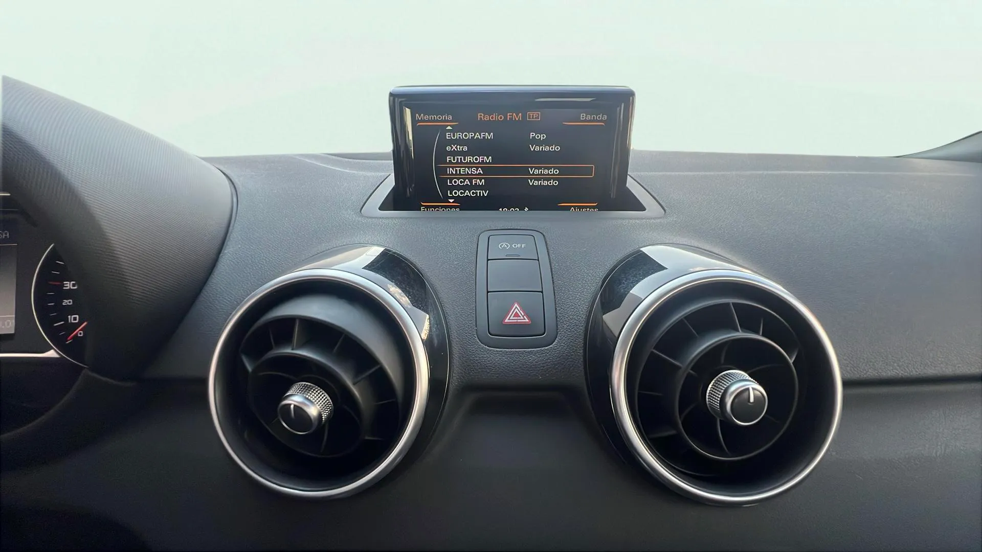 Audi A1 1.4 TFSI Adrenalin2 - foto 13