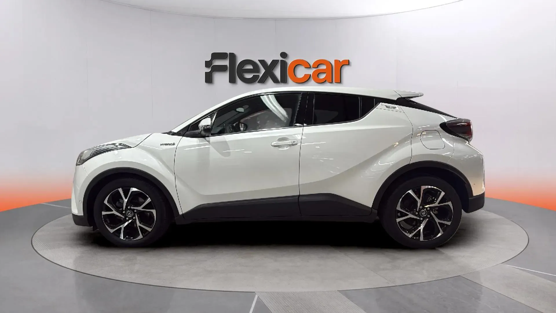 Toyota C-HR 1.8 125H Dynamic Plus - foto 4