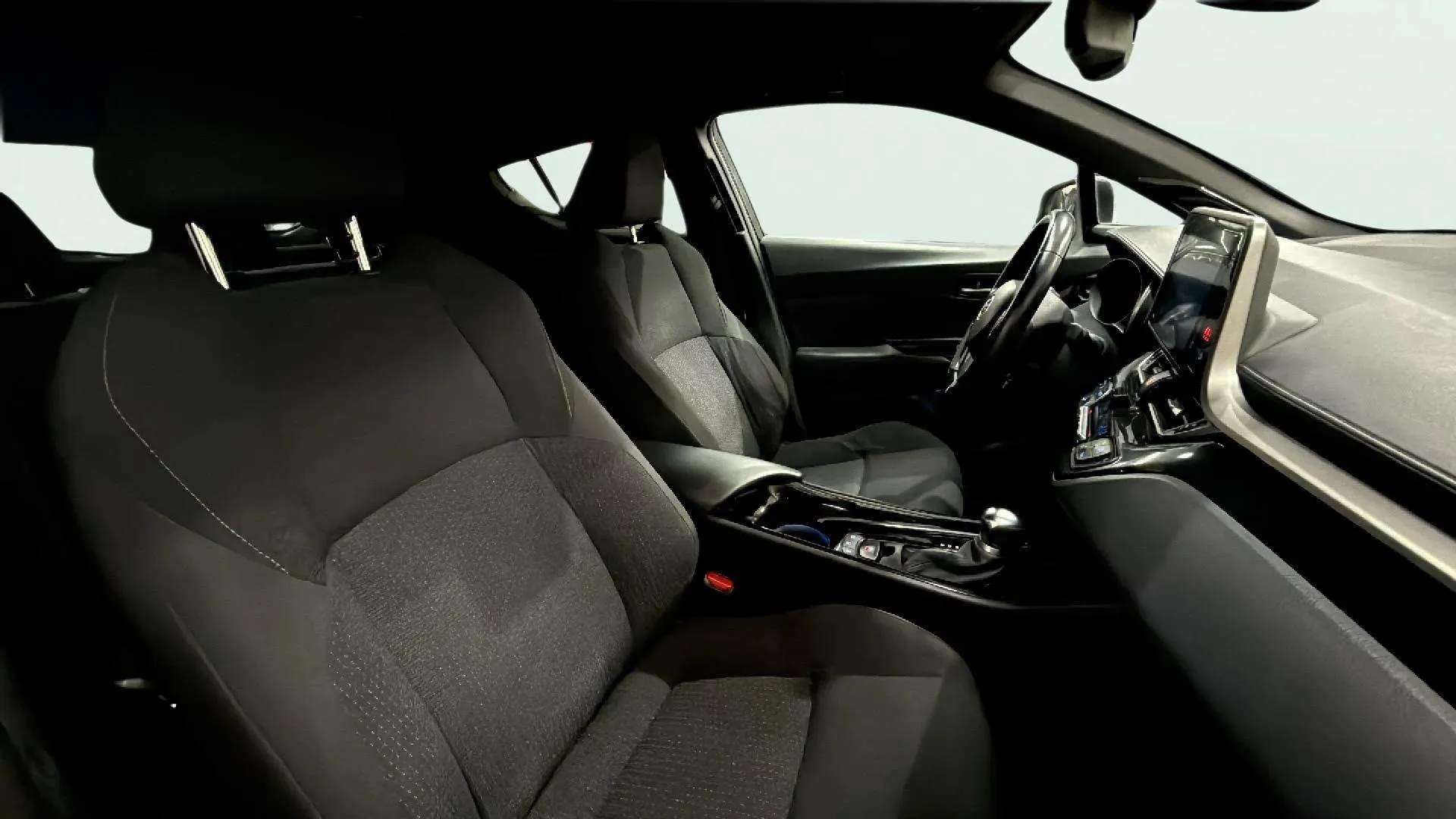 Toyota C-HR 1.8 125H Dynamic Plus - foto 12