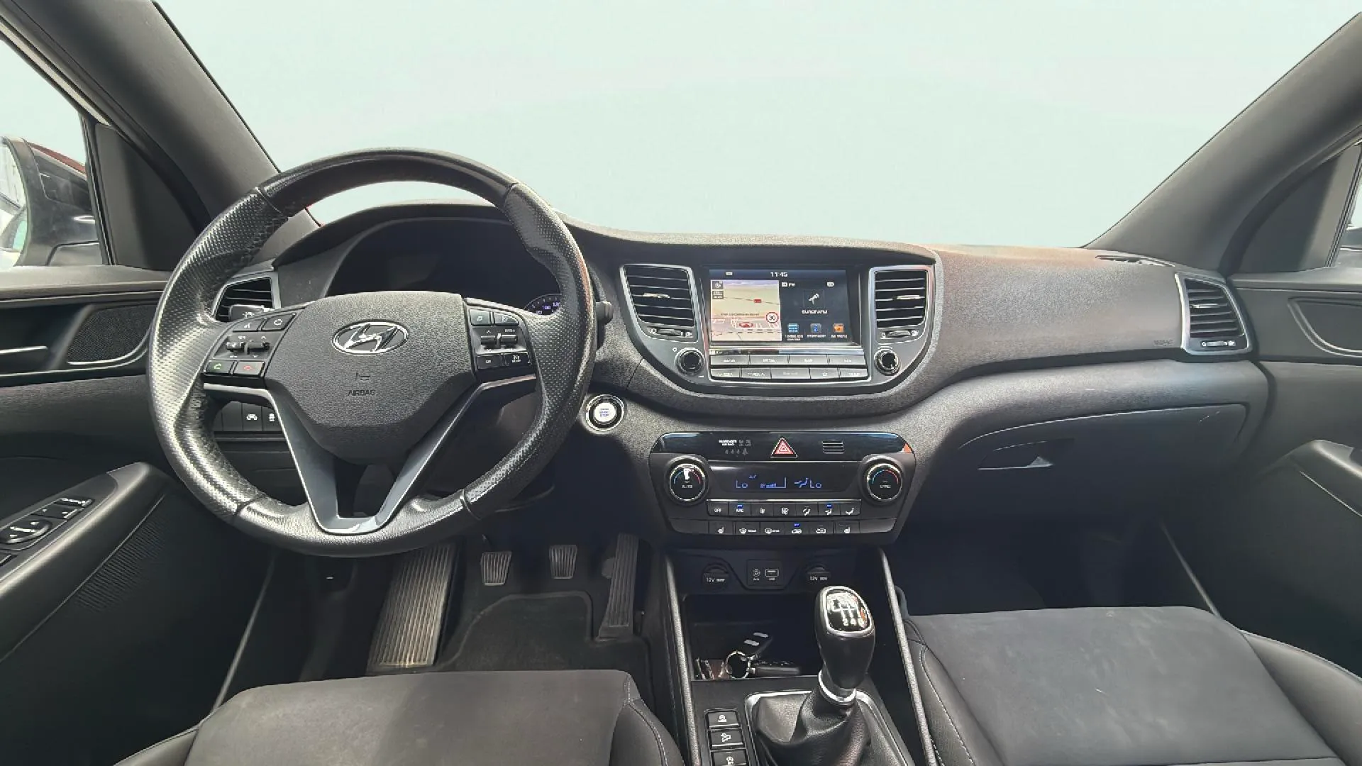 Hyundai Tucson 1.6 CRDi Essence 4x2 - foto 12