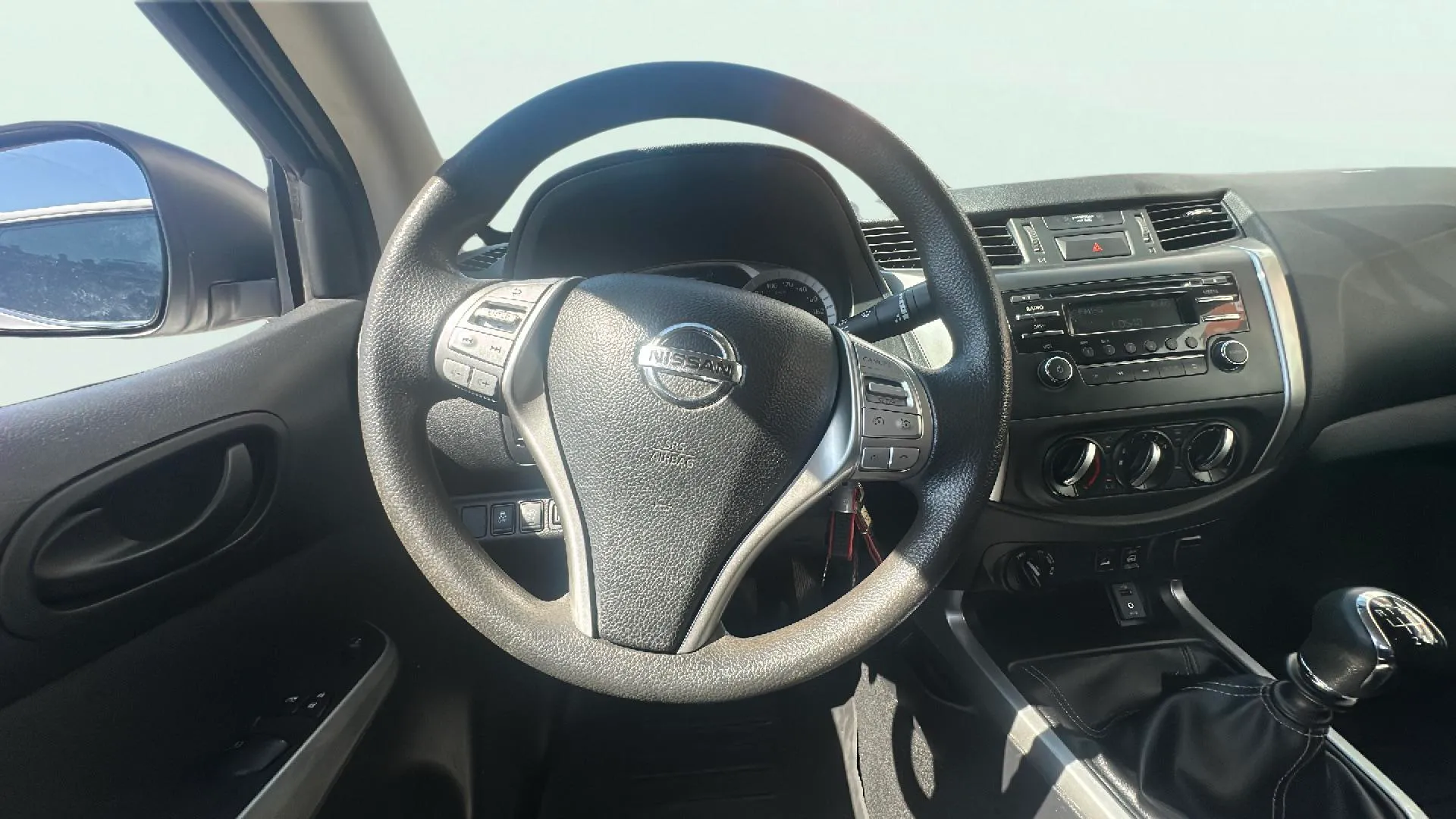 Nissan Navara - foto 11