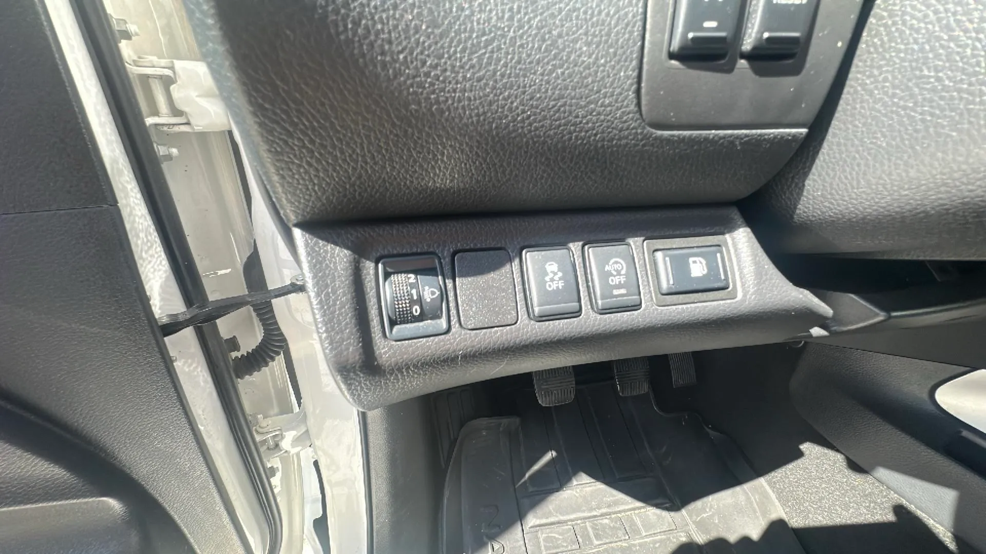 Nissan Navara - foto 18