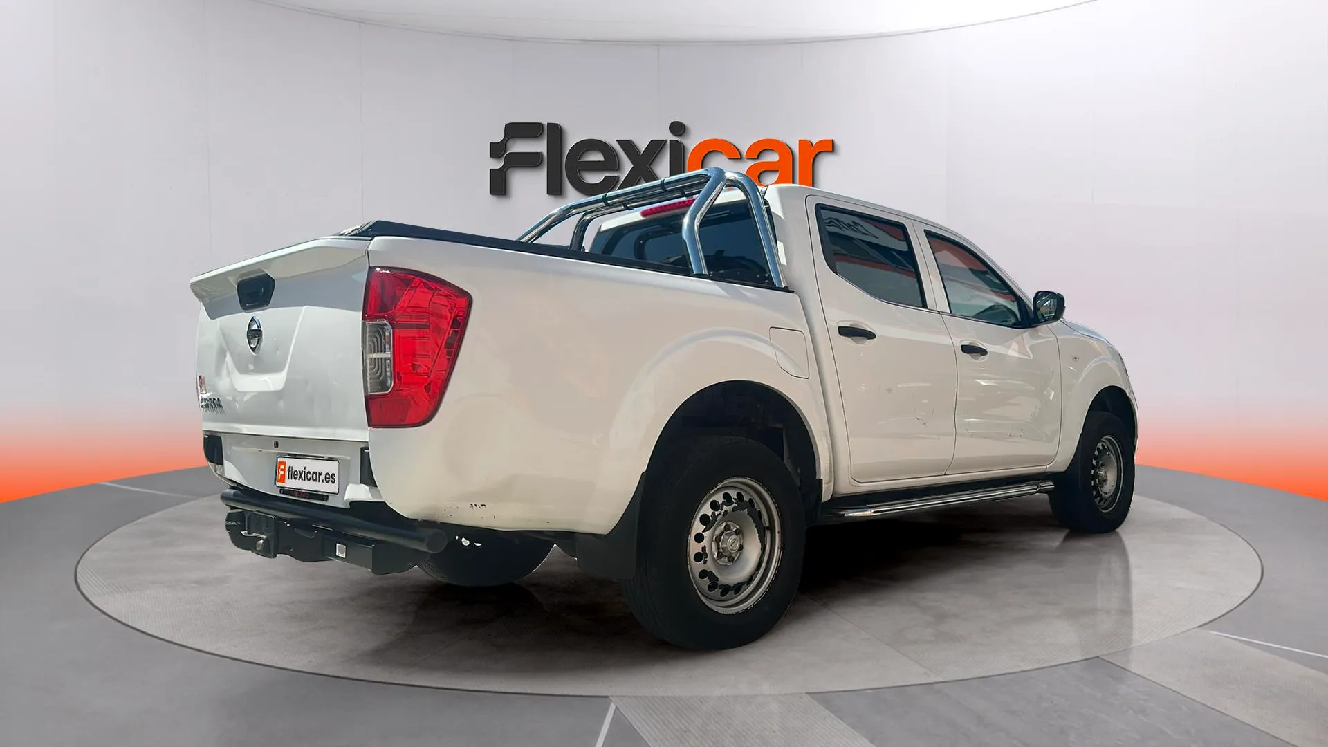 Nissan Navara - foto 8
