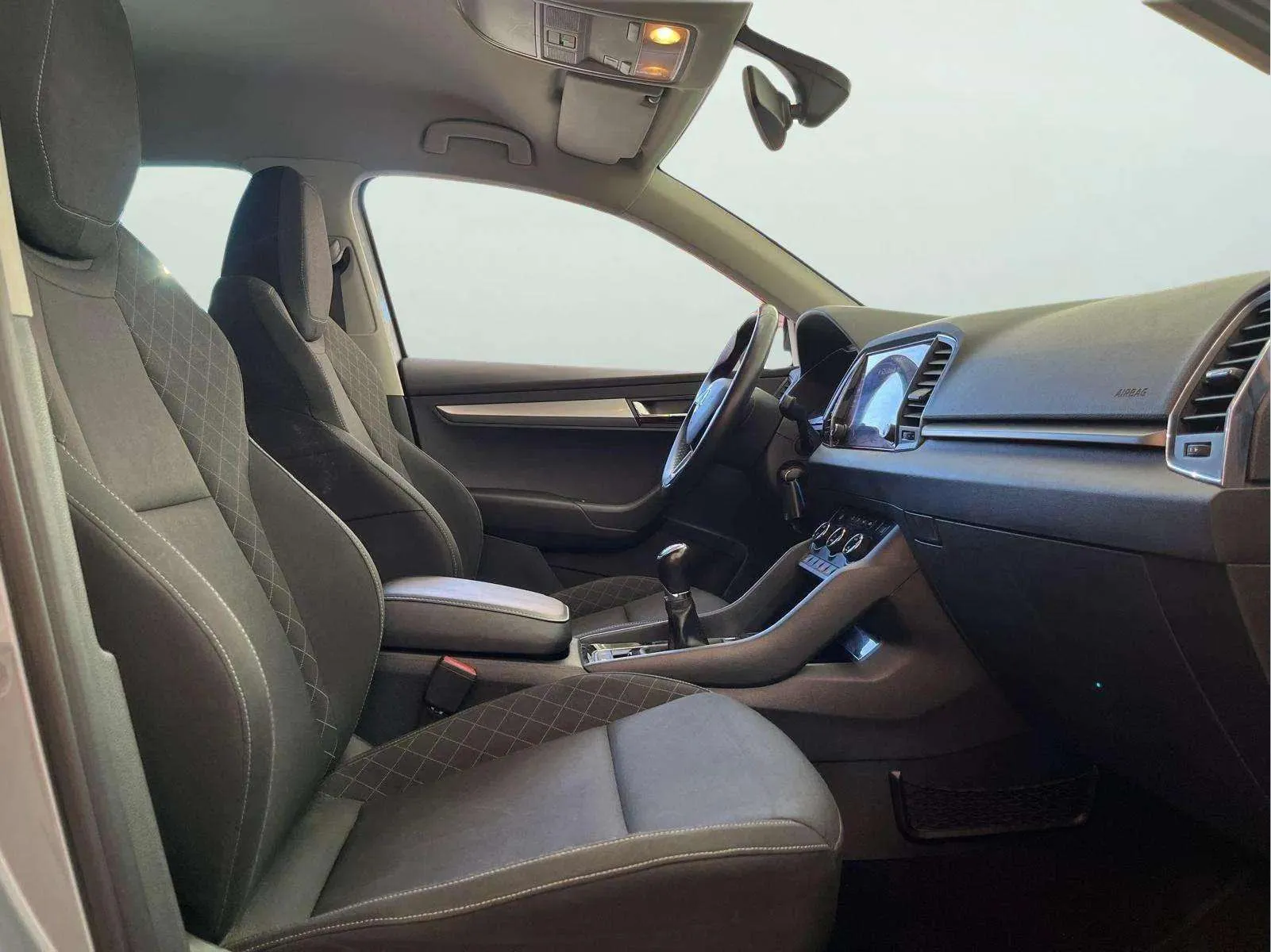 Škoda Karoq 1.0 TSI Ambition - foto 17
