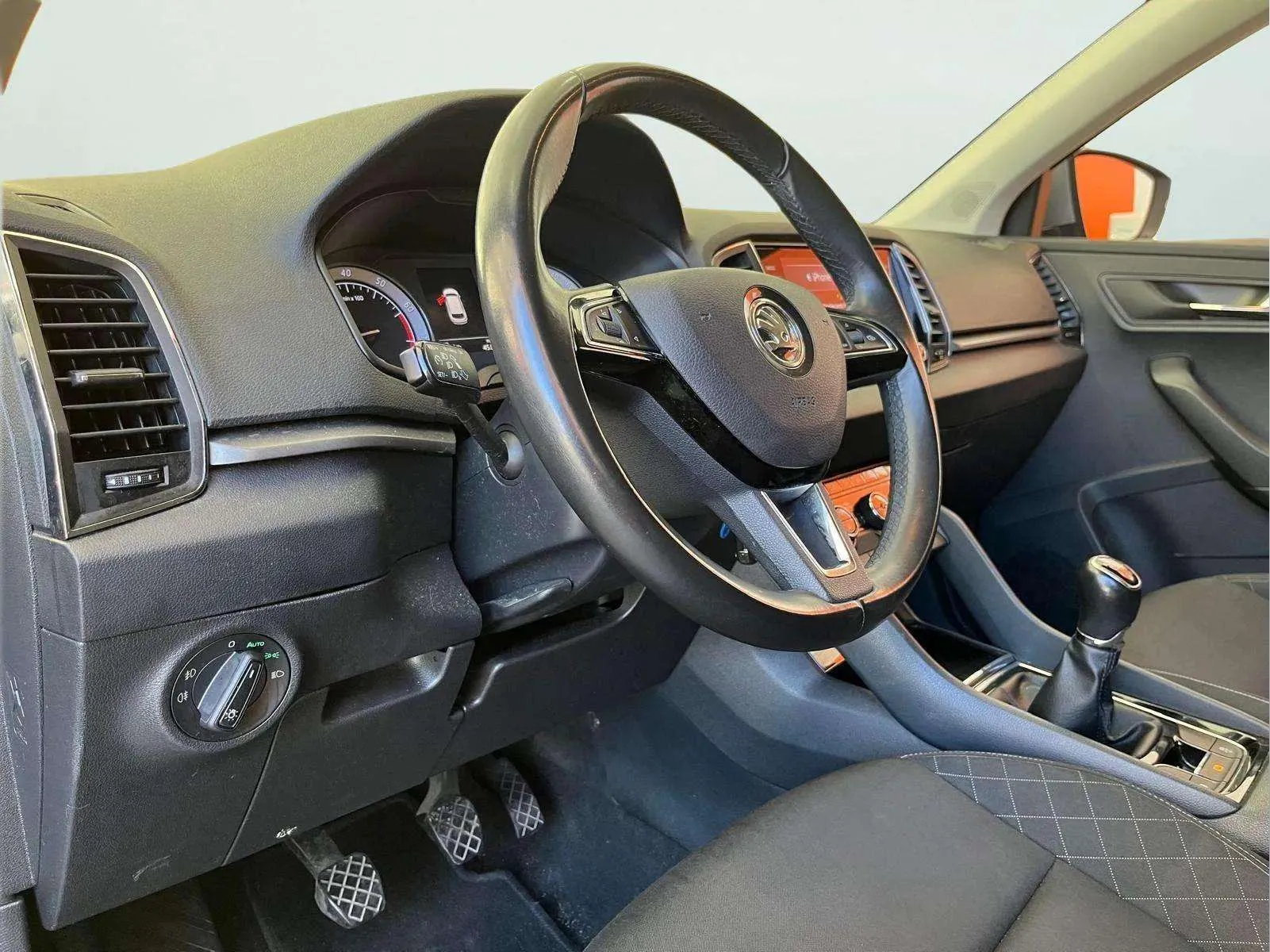Škoda Karoq 1.0 TSI Ambition - foto 9