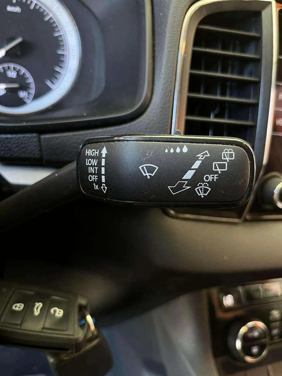 Škoda Karoq 1.0 TSI Ambition - foto 15
