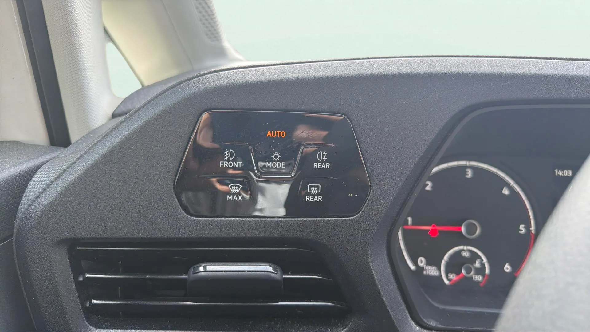 Volkswagen Caddy Cargo 2.0 TDI - foto 11