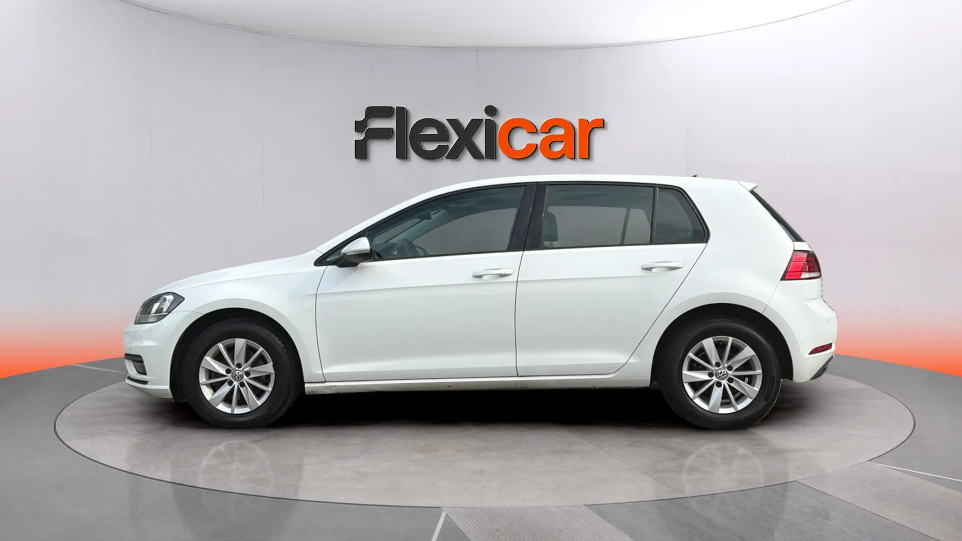 Volkswagen Golf Ready2Go 1.0 TSI - foto 4