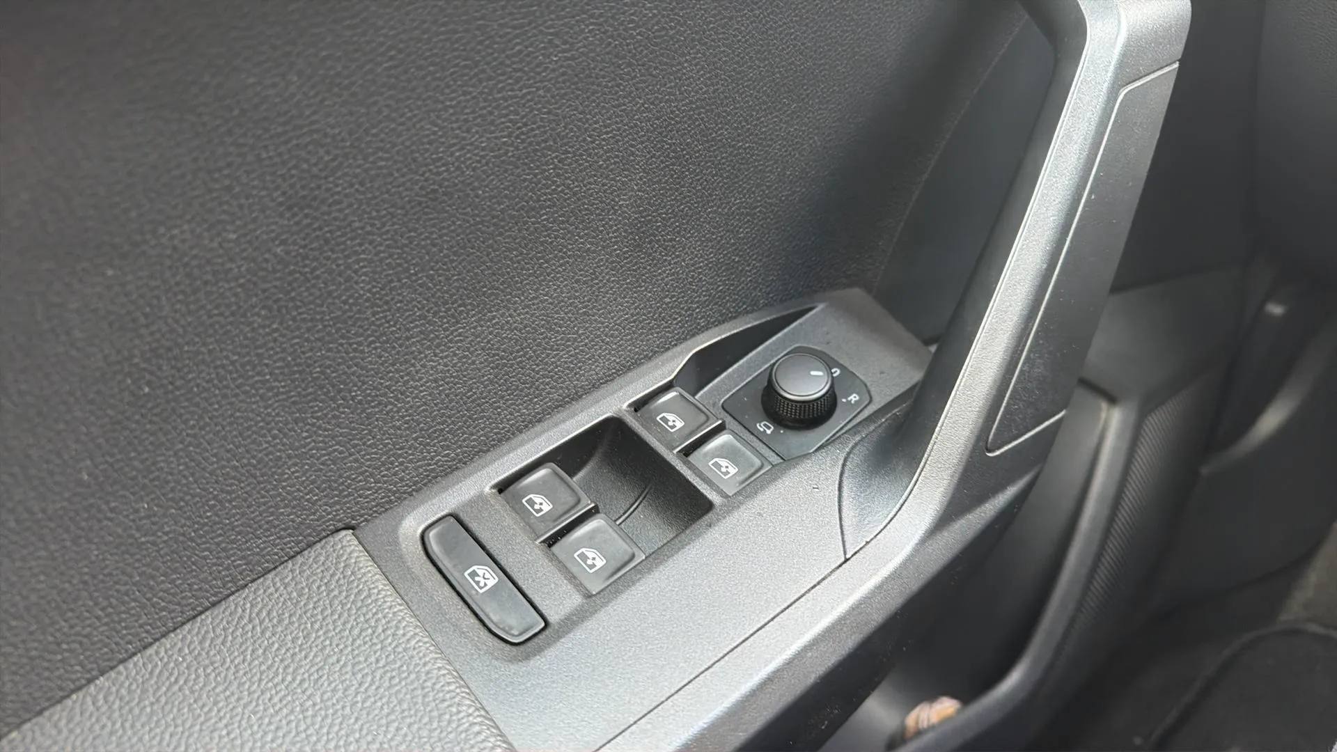 SEAT Arona 1.0 TSI Style - foto 19