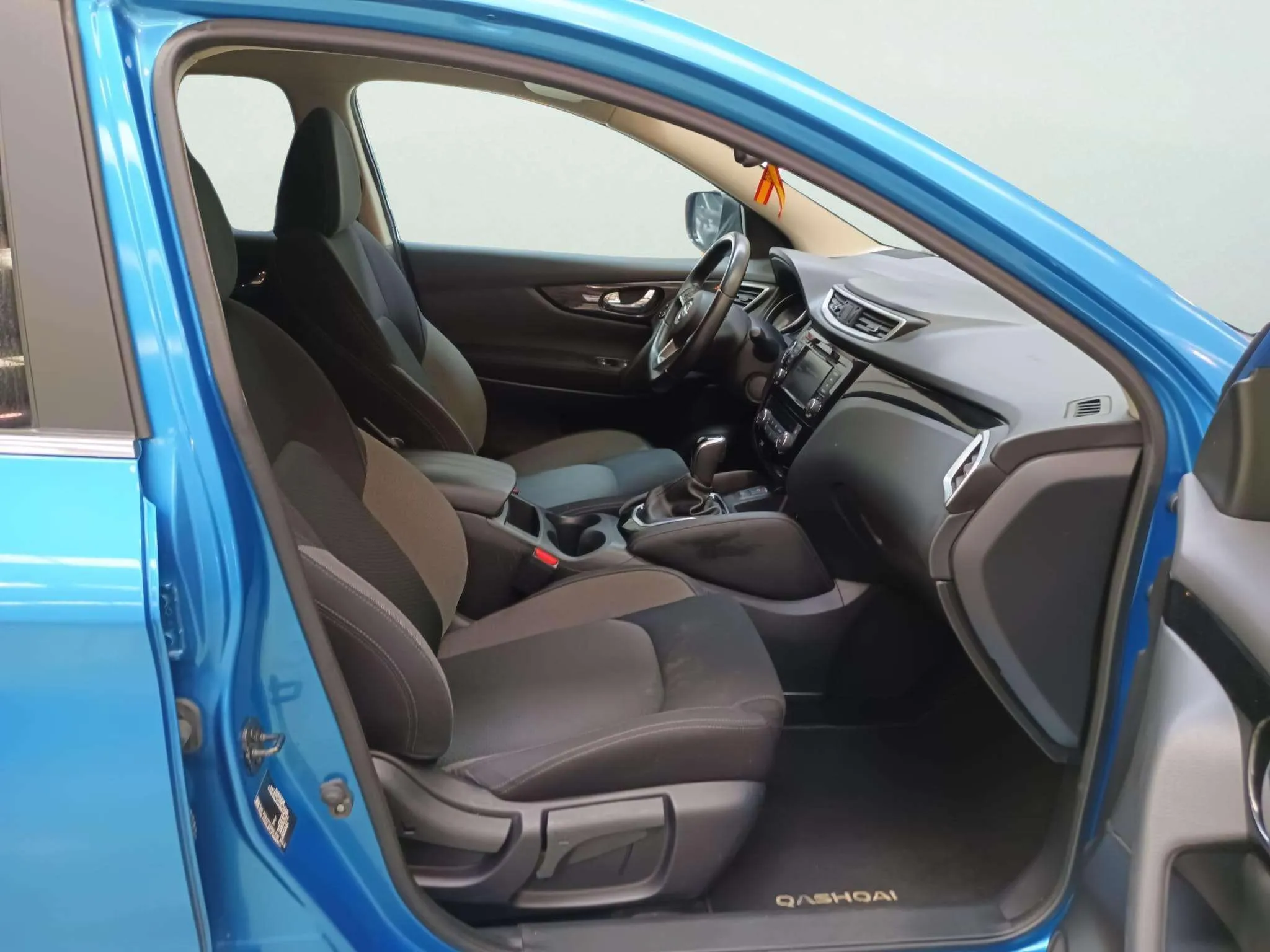 Nissan Qashqai DIG-T E6D DCT N-Connecta - foto 8