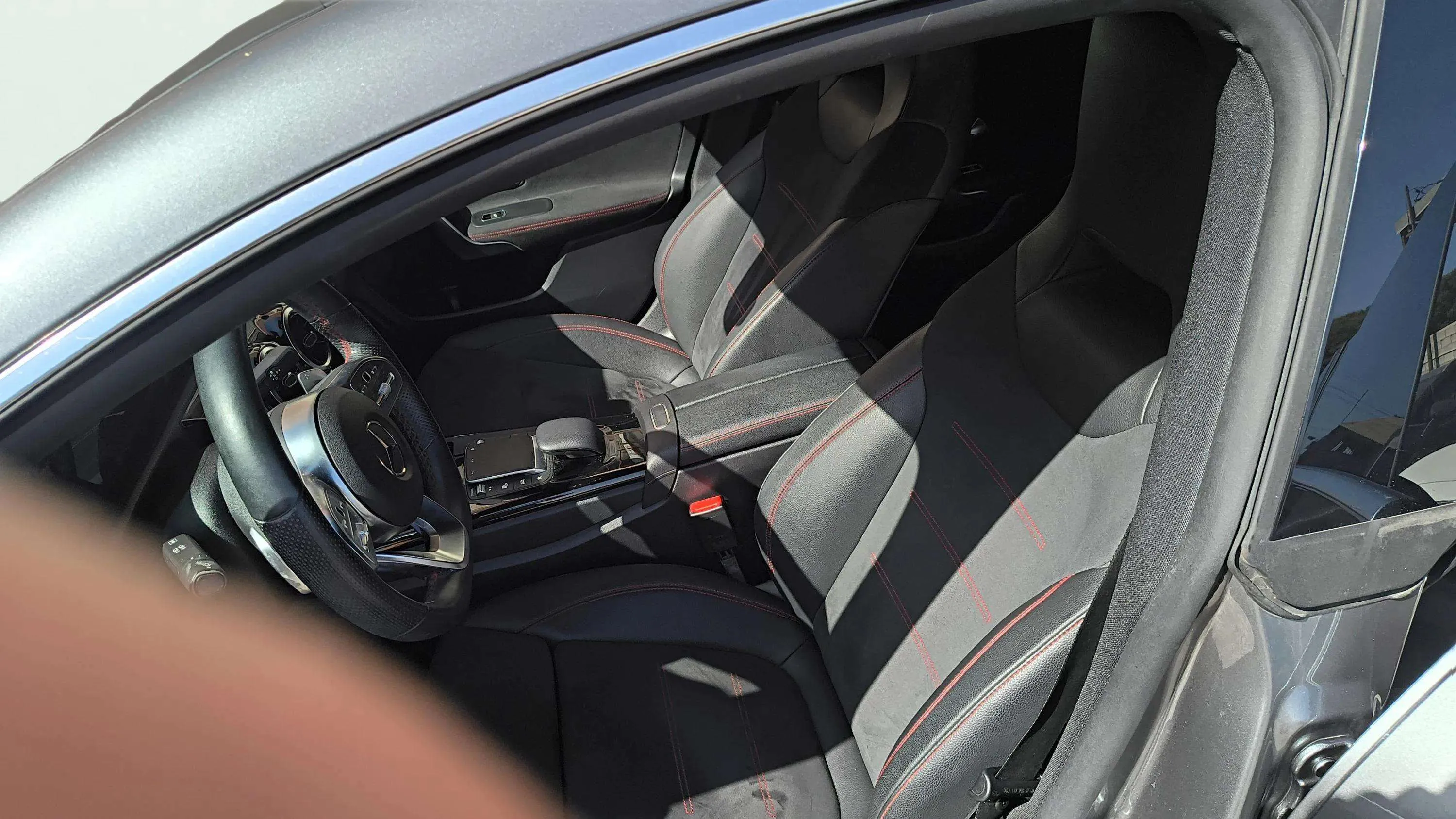 Mercedes-Benz CLA 200 - foto 22