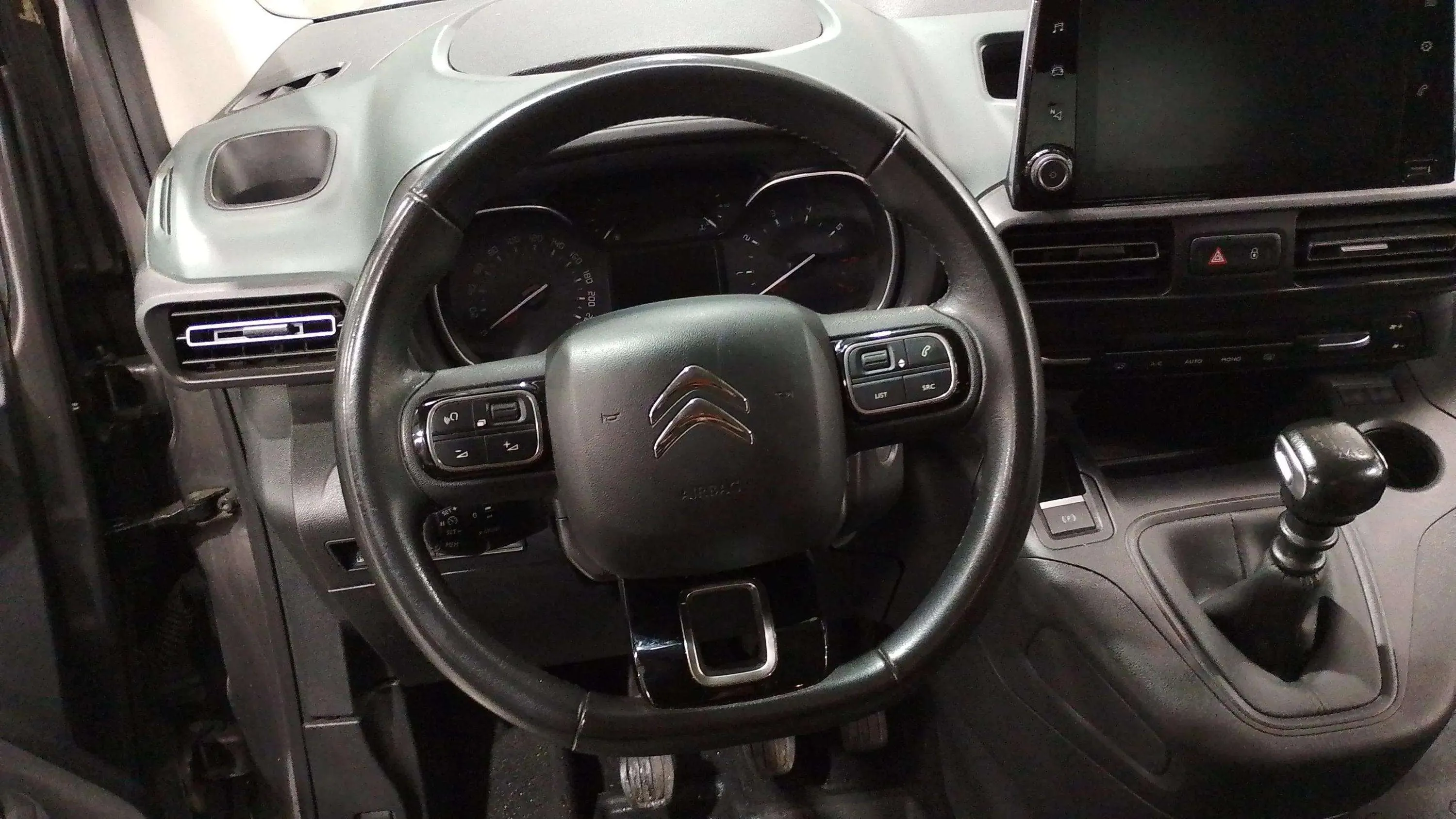Citroën Berlingo Talla M BlueHDi 130 Shine - foto 19
