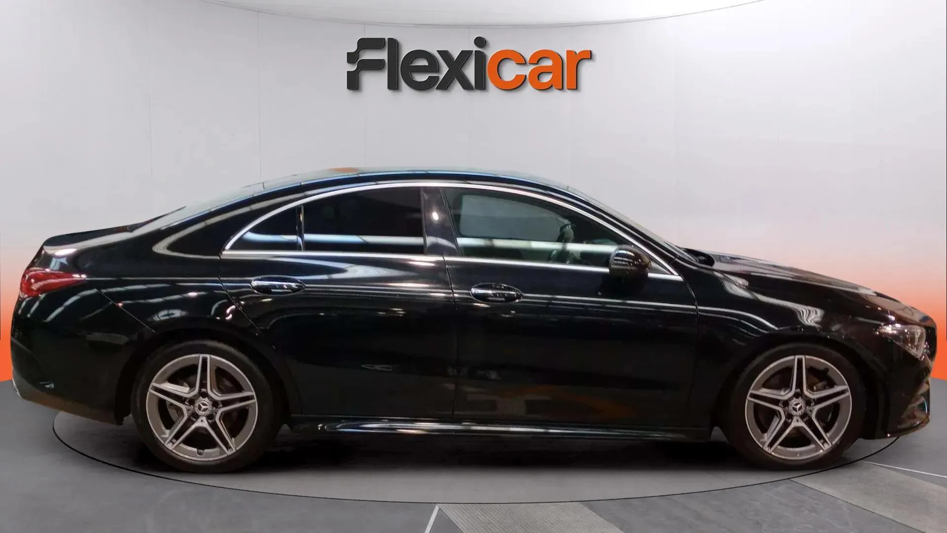 Mercedes-Benz CLA 200 - foto 4
