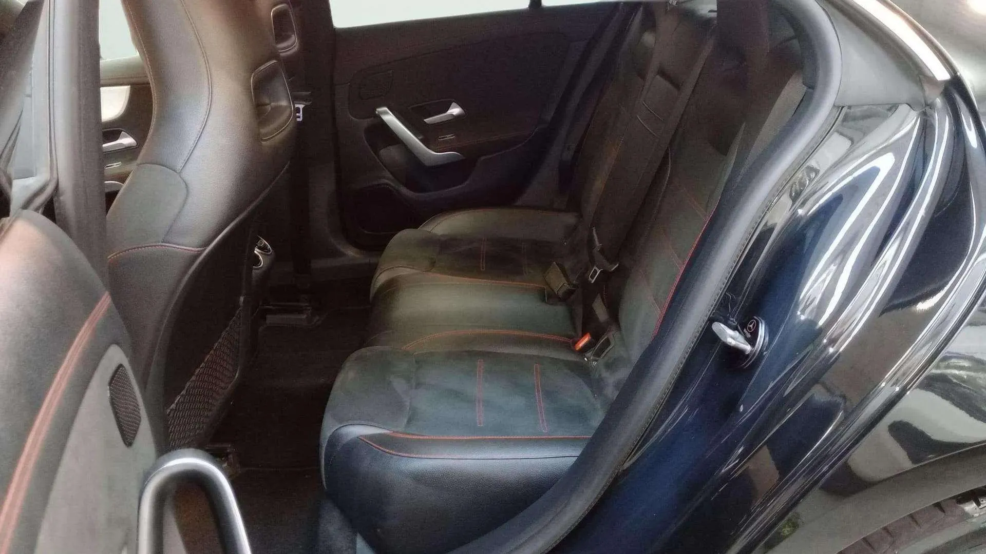 Mercedes-Benz CLA 200 - foto 17