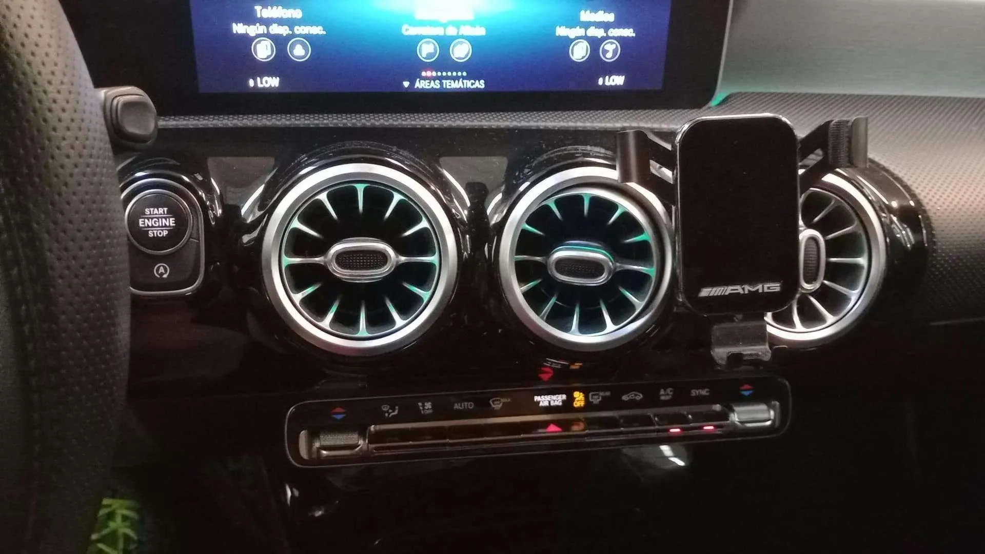 Mercedes-Benz CLA 200 - foto 13