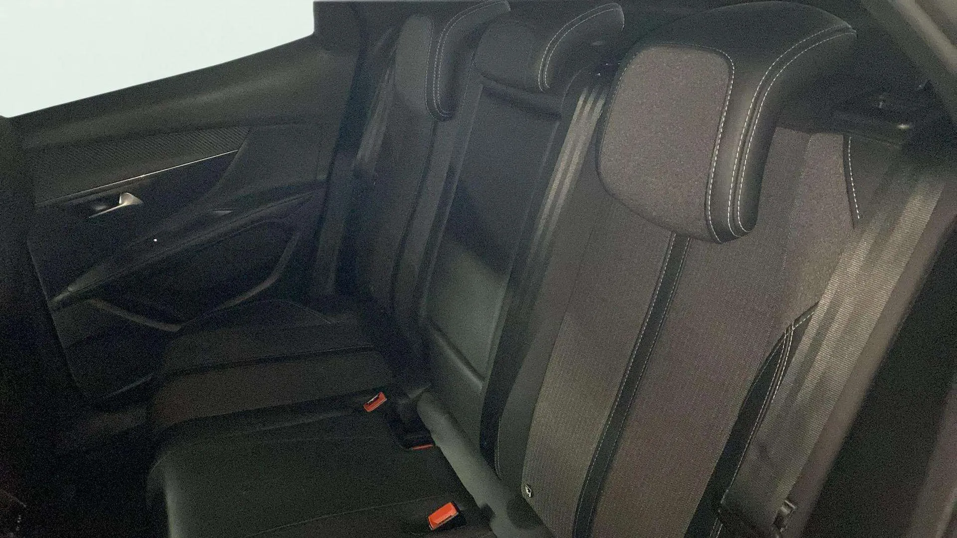 Peugeot 3008 1.2 PureTech Allure Pack - foto 24