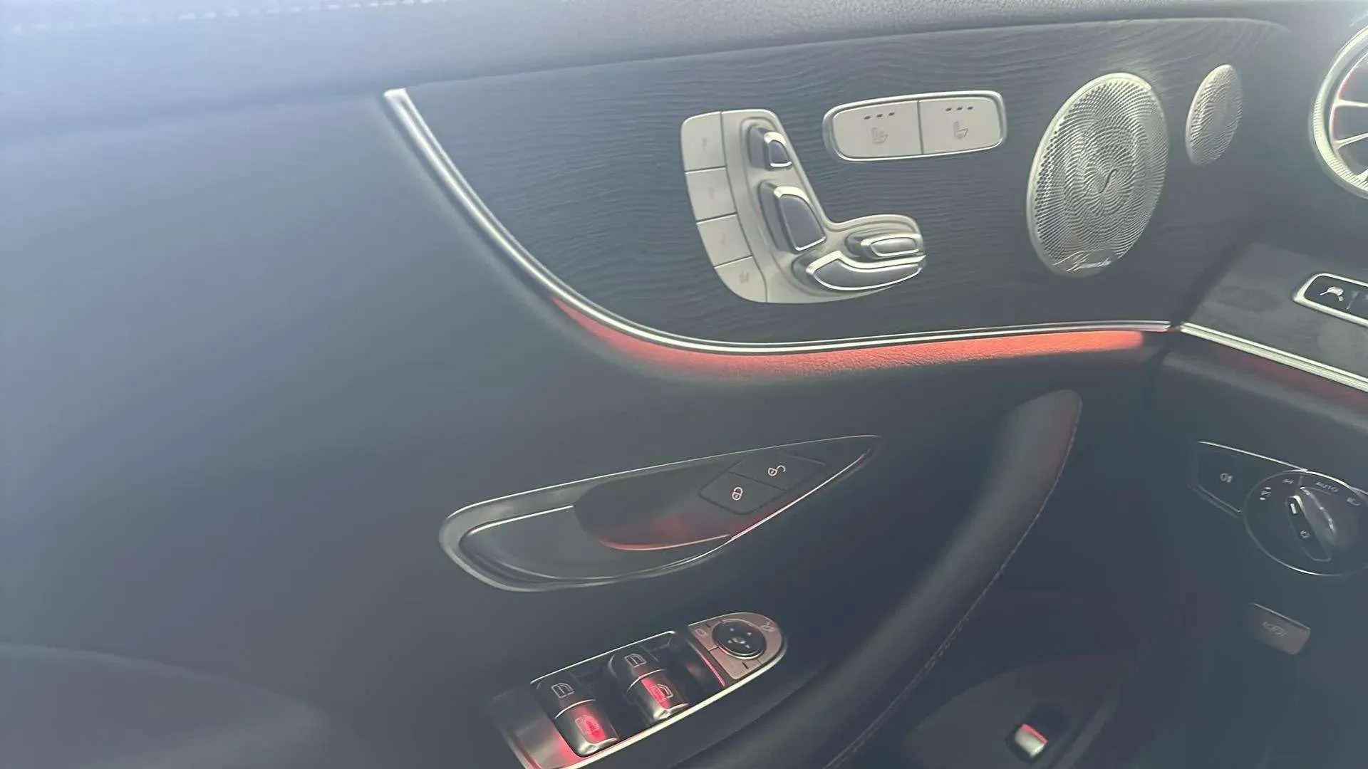 Mercedes-Benz Clase E Coupé E 220 d - foto 18