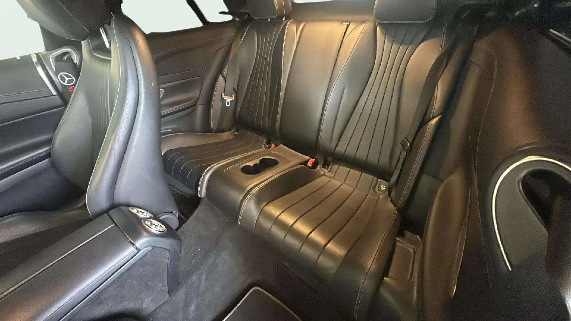 Mercedes-Benz Clase E Coupé E 220 d - foto 20