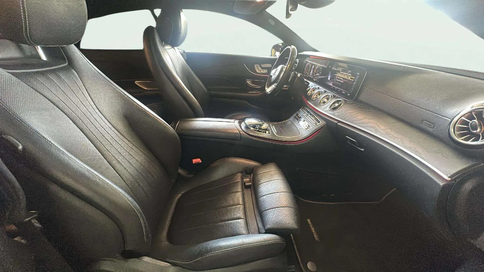 Mercedes-Benz Clase E Coupé E 220 d - foto 22