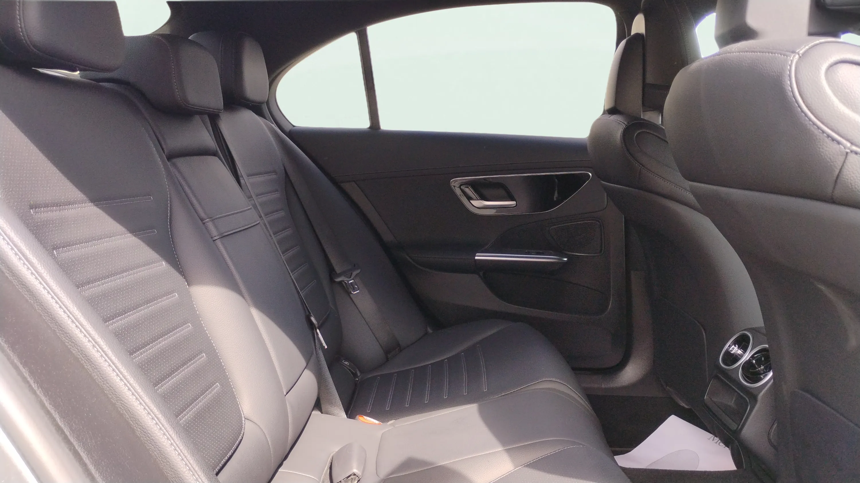 Mercedes-Benz Clase C C 200 - foto 14