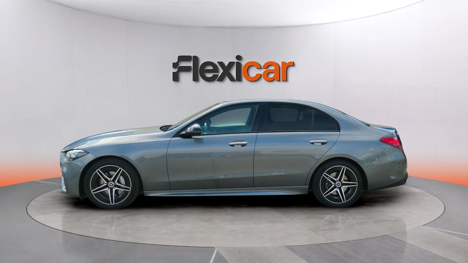 Mercedes-Benz Clase C C 200 - foto 6