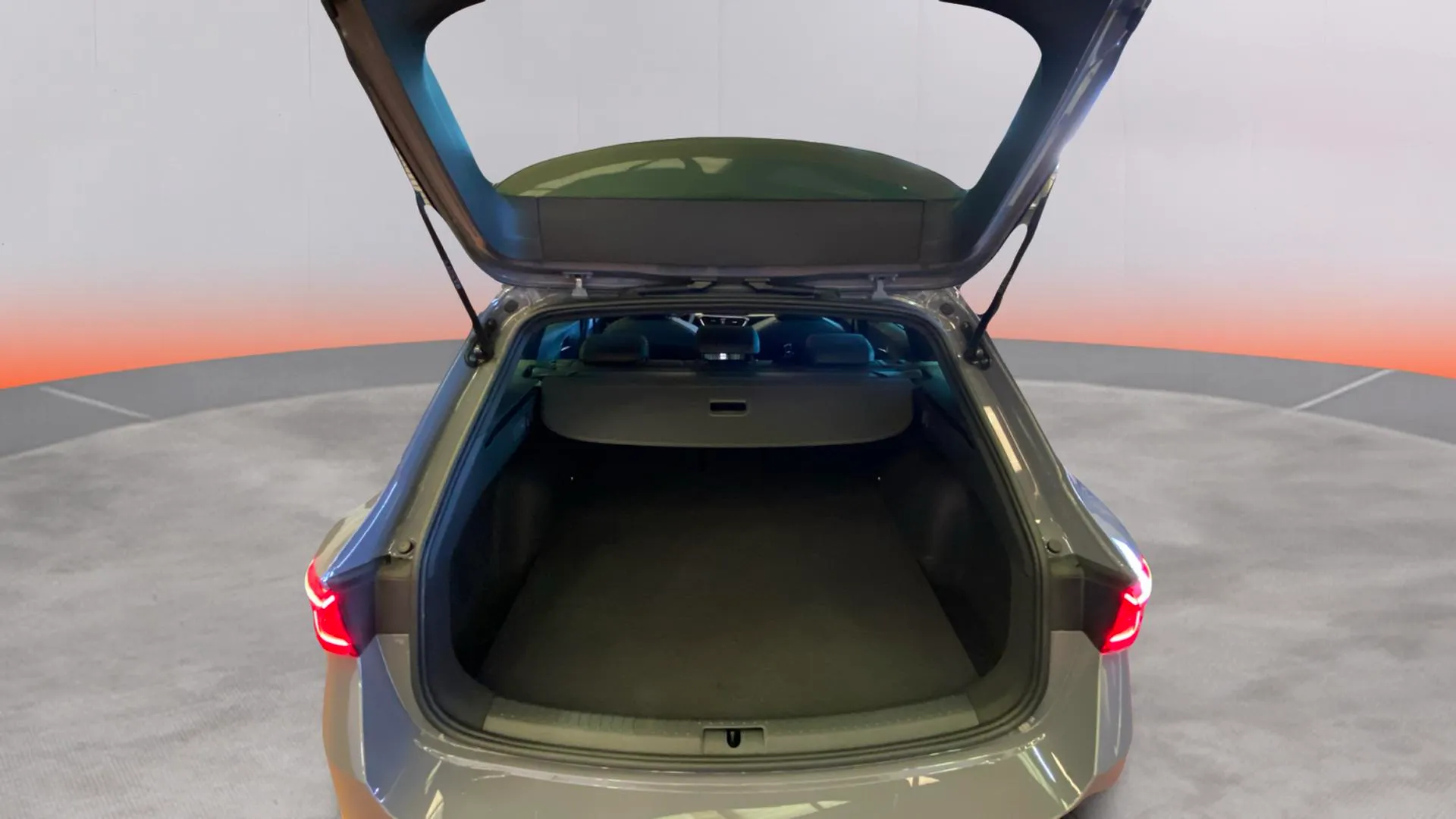 SEAT León SP 1.5 TSI e-Hybrid DSG-6 FR XL - foto 9