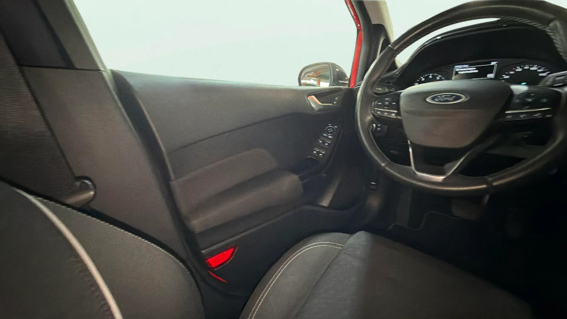 Ford Fiesta 1.0 EcoBoost Vignale Aut - foto 19