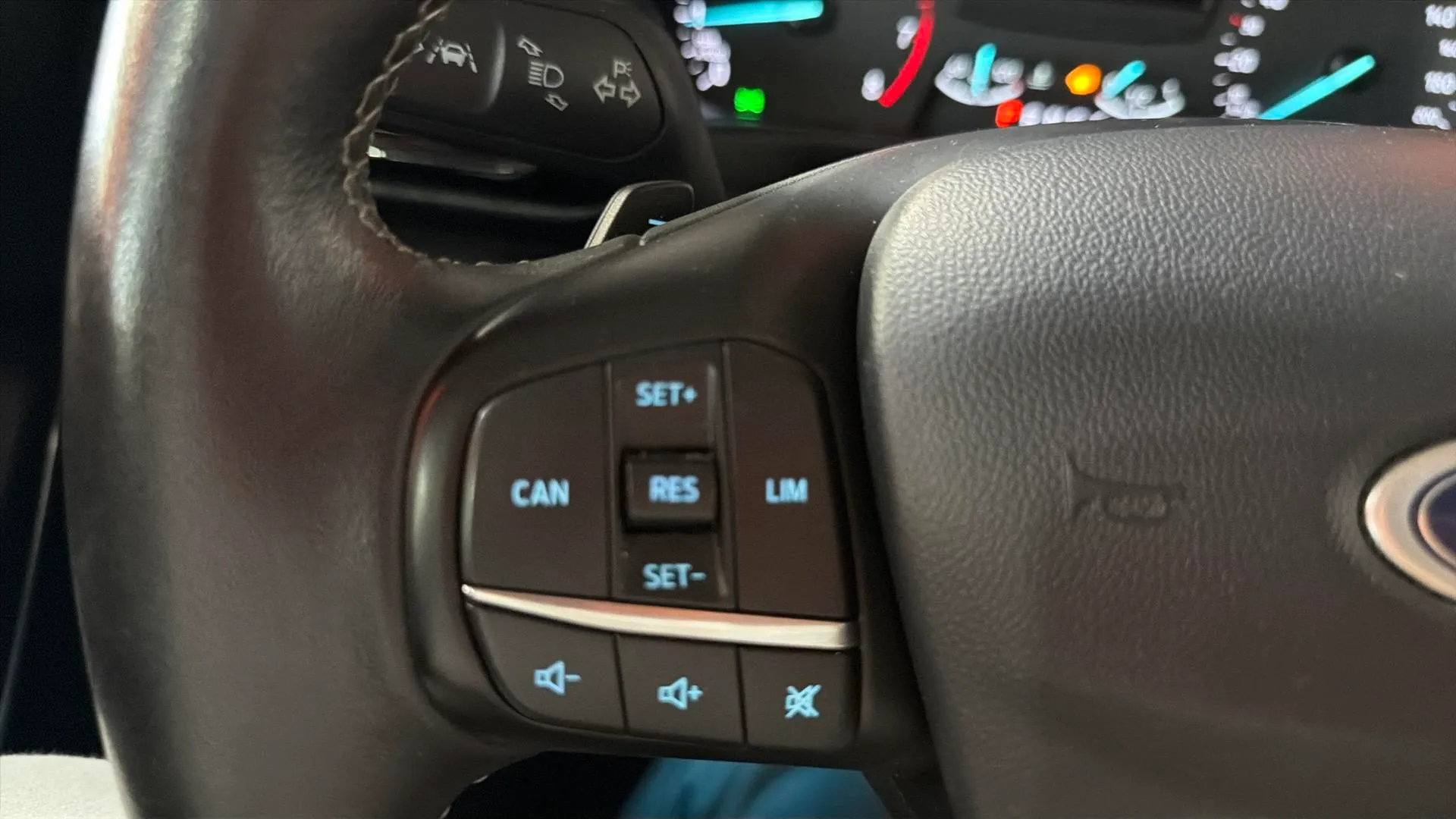 Ford Fiesta 1.0 EcoBoost Vignale Aut - foto 13