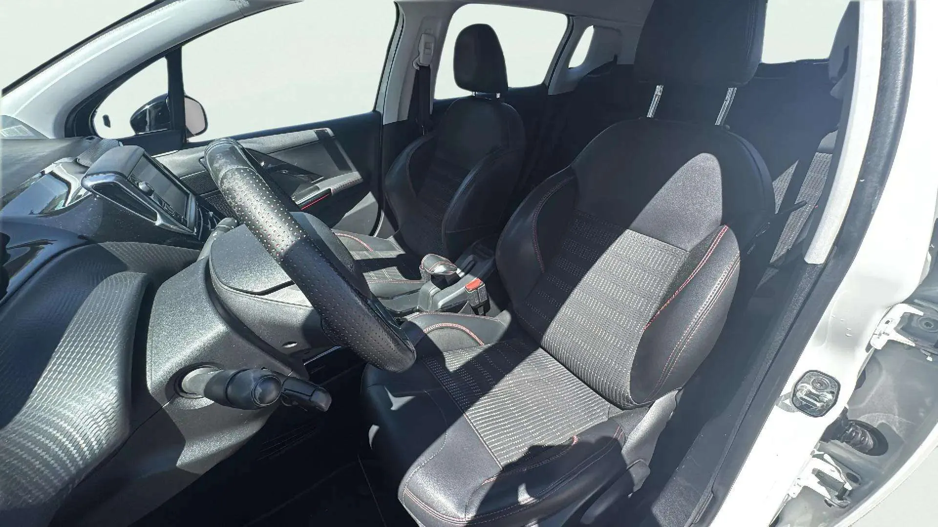 Peugeot 2008 GT Line 1.6 BlueHDi - foto 13