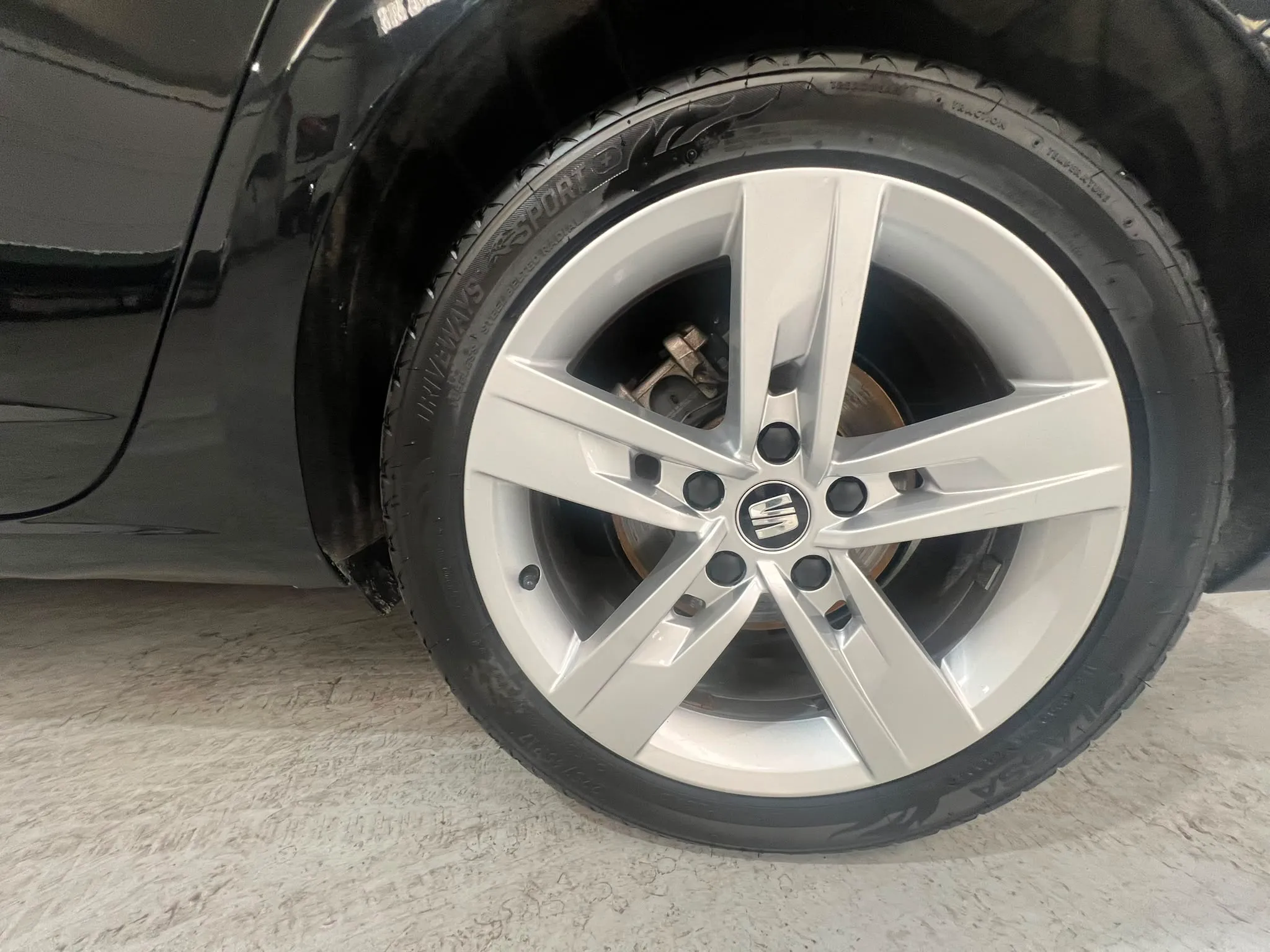 SEAT León ST 2.0 TDI DSG-6 FR - foto 16
