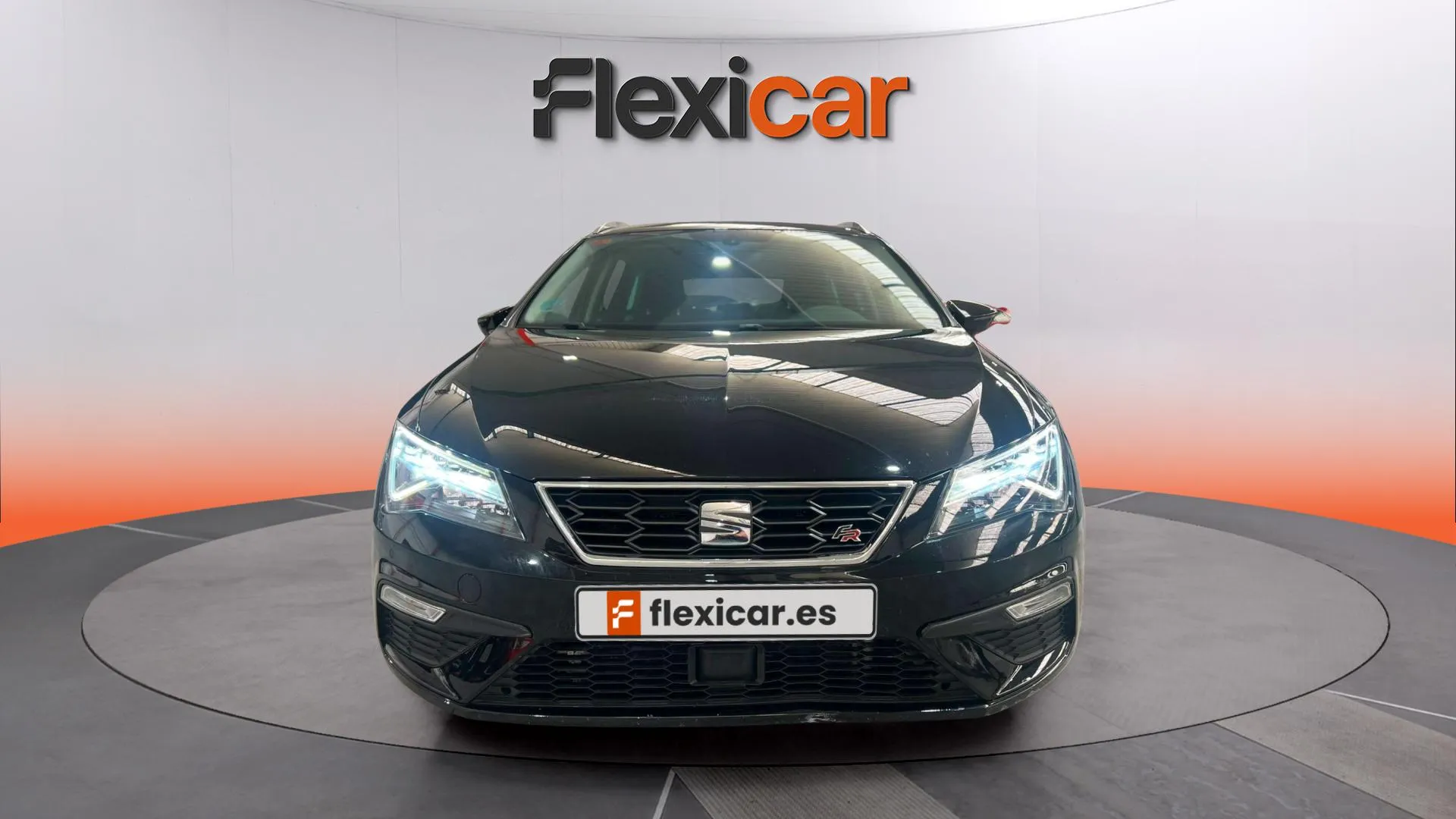 SEAT León ST 2.0 TDI DSG-6 FR - foto 2