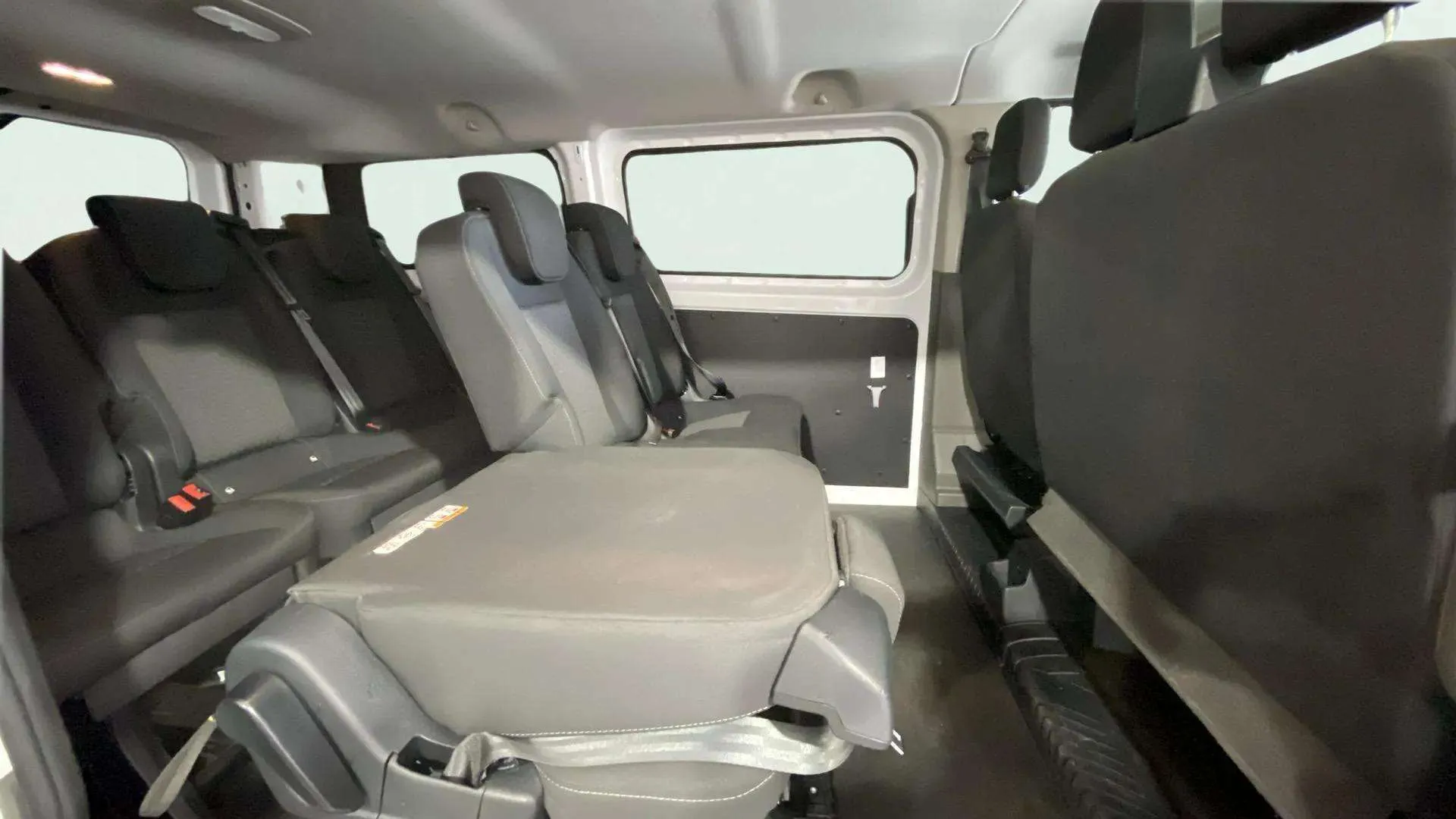 Ford Transit Custom Komb 2.0 TDCi 320 L1 Ambiente MHEV - foto 15