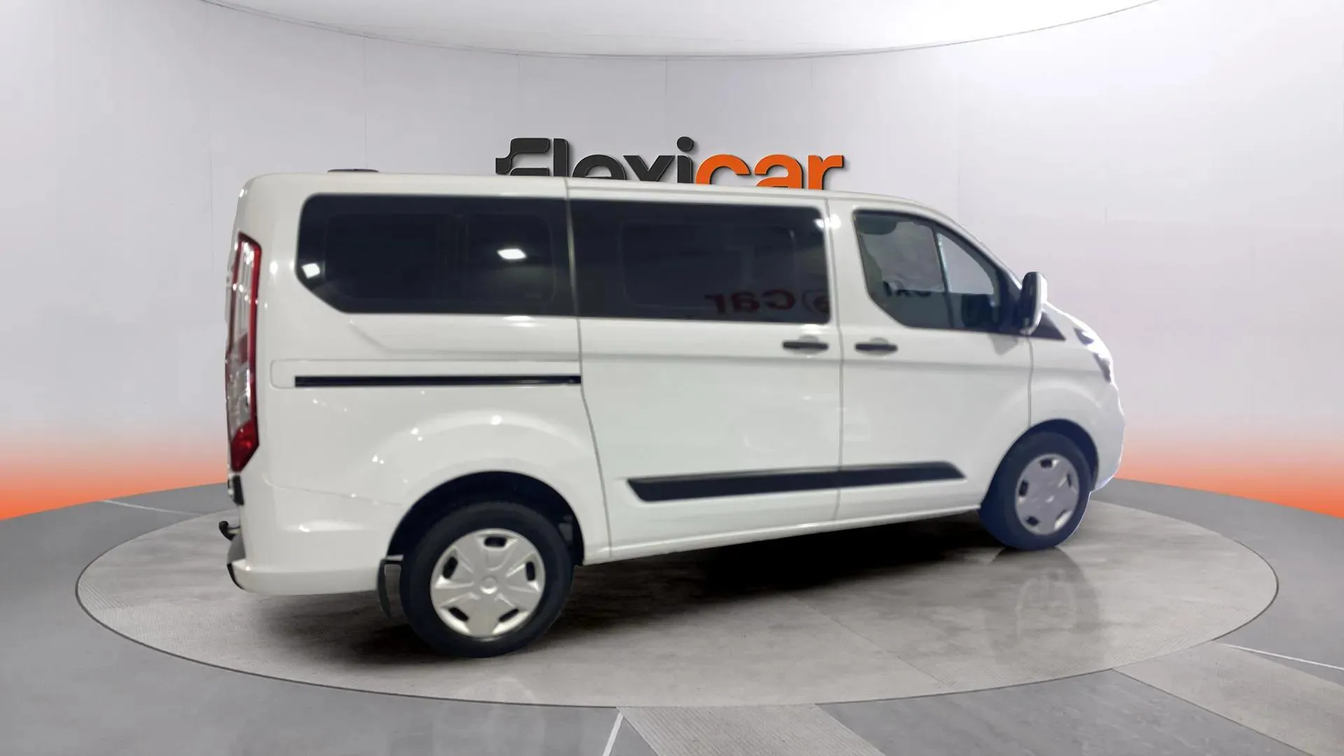 Ford Transit Custom Komb 2.0 TDCi 320 L1 Ambiente MHEV - foto 6